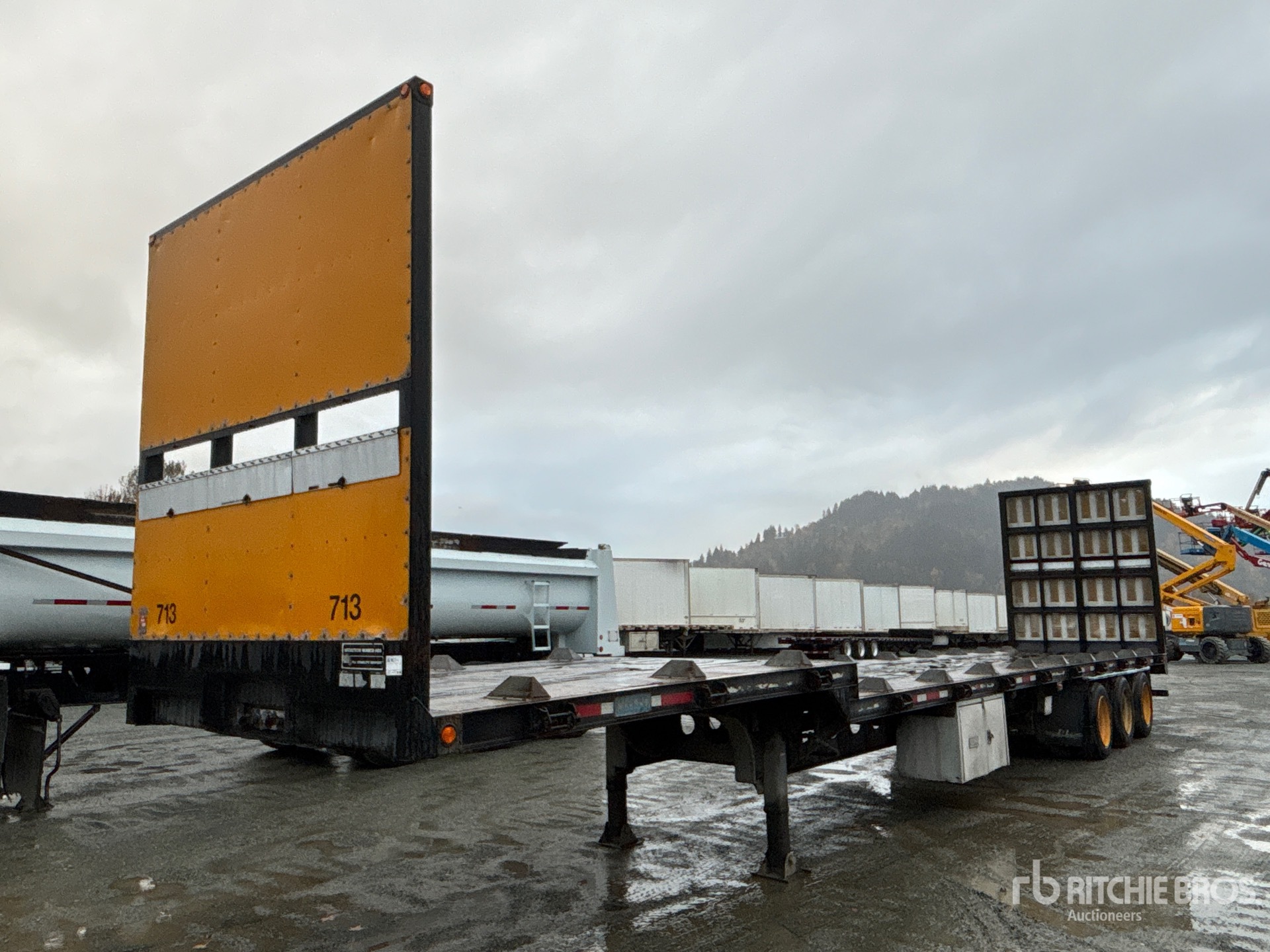 Aspect général with Image, coin avant gauche