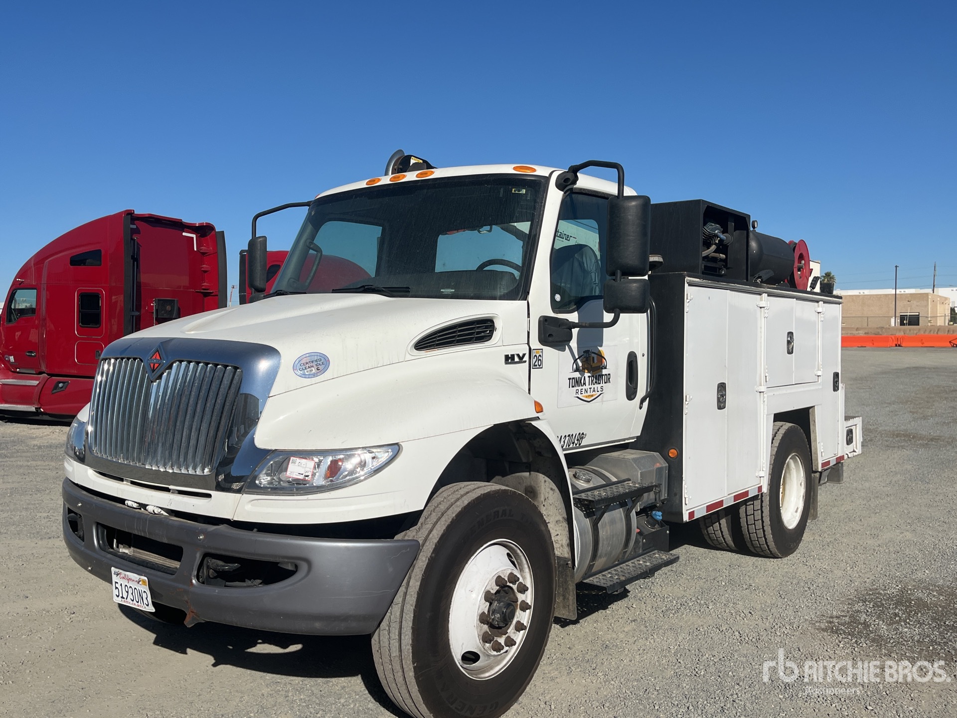 General Appearance with Featured Photo