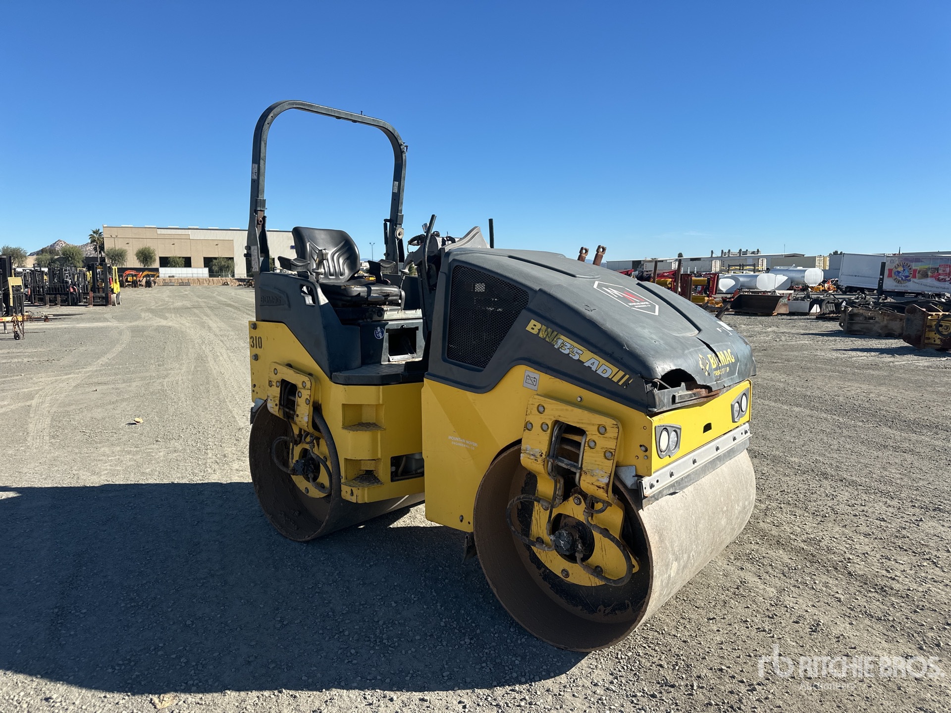 General Appearance with Picture, Right Front Corner