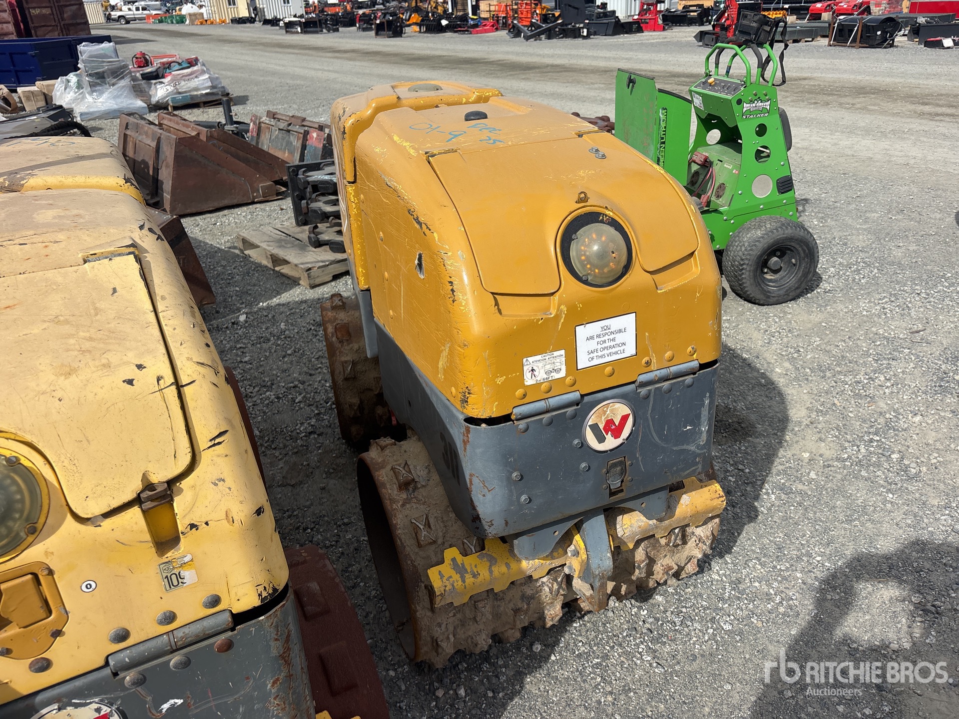 General Appearance with Image, coin avant droit