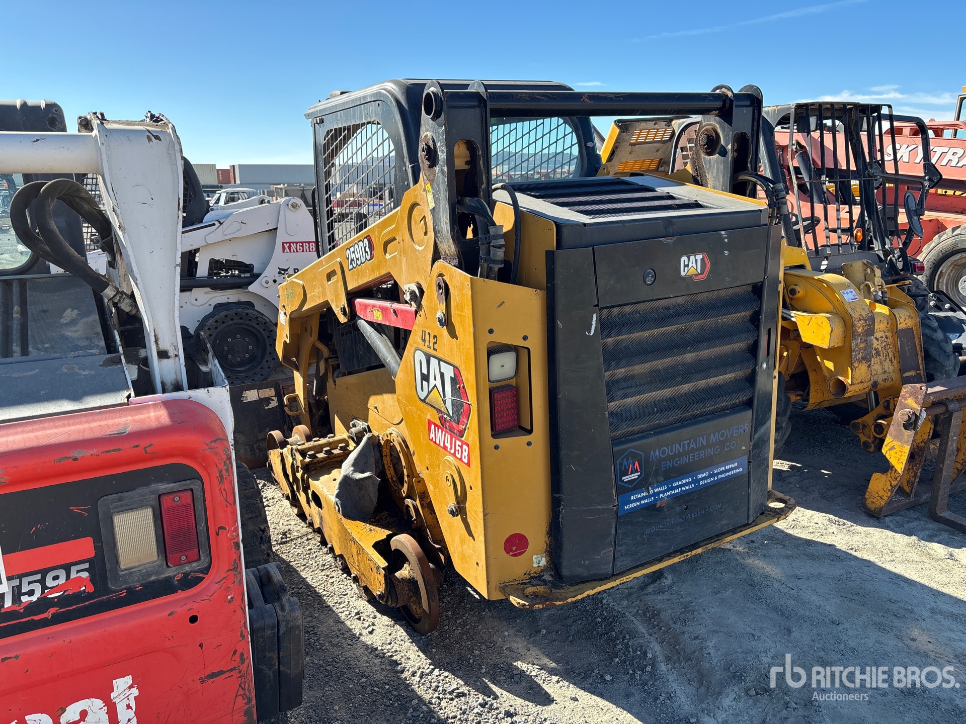 General Appearance with Picture, Left Rear Corner