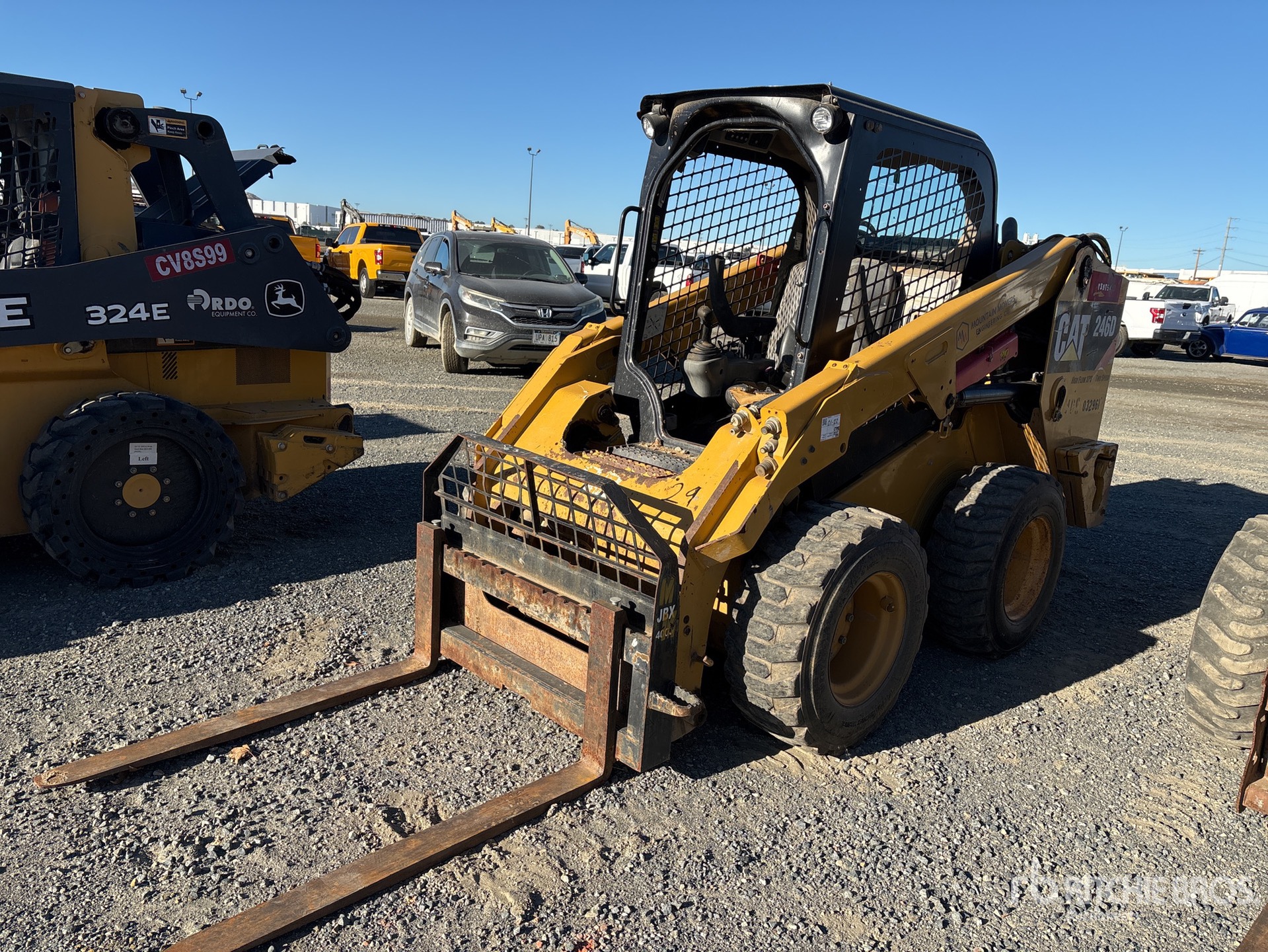 General Appearance with Picture, Left Front Corner