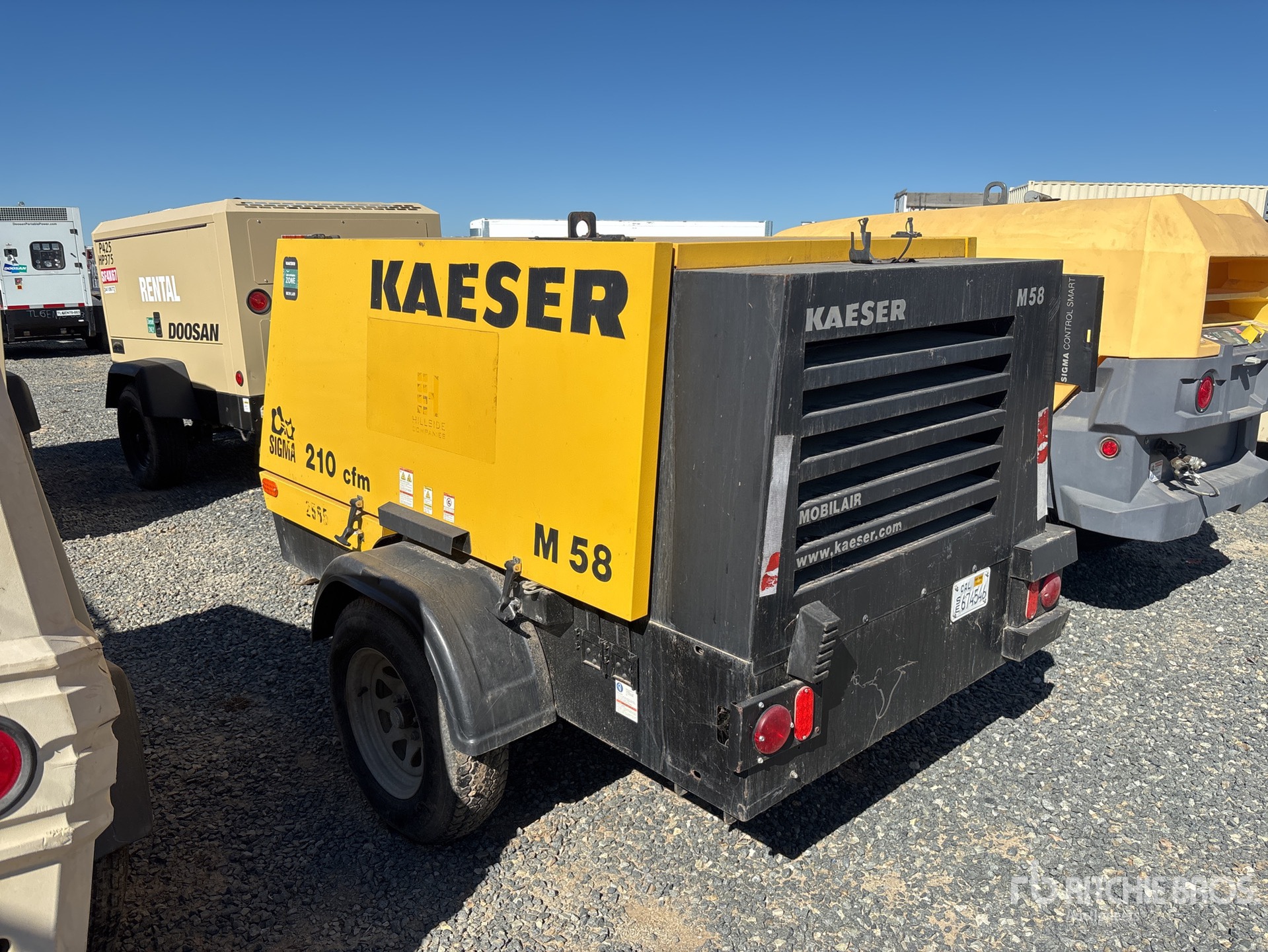 Aspect général with Image, coin arrière gauche