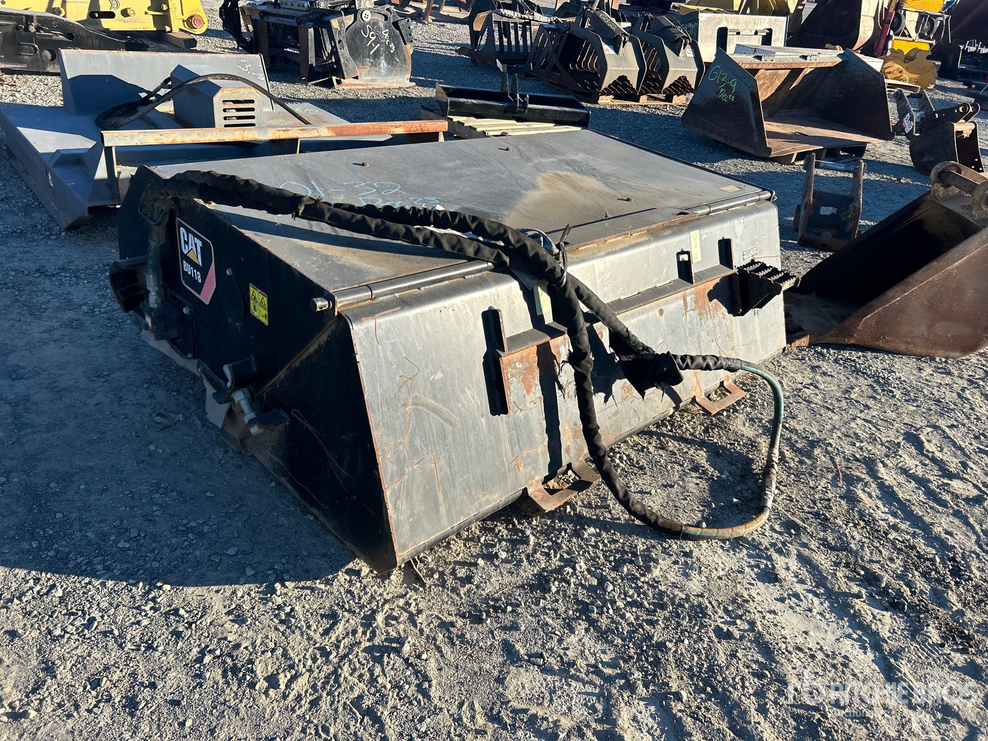 General Appearance with Foto, angolo posteriore sinistro