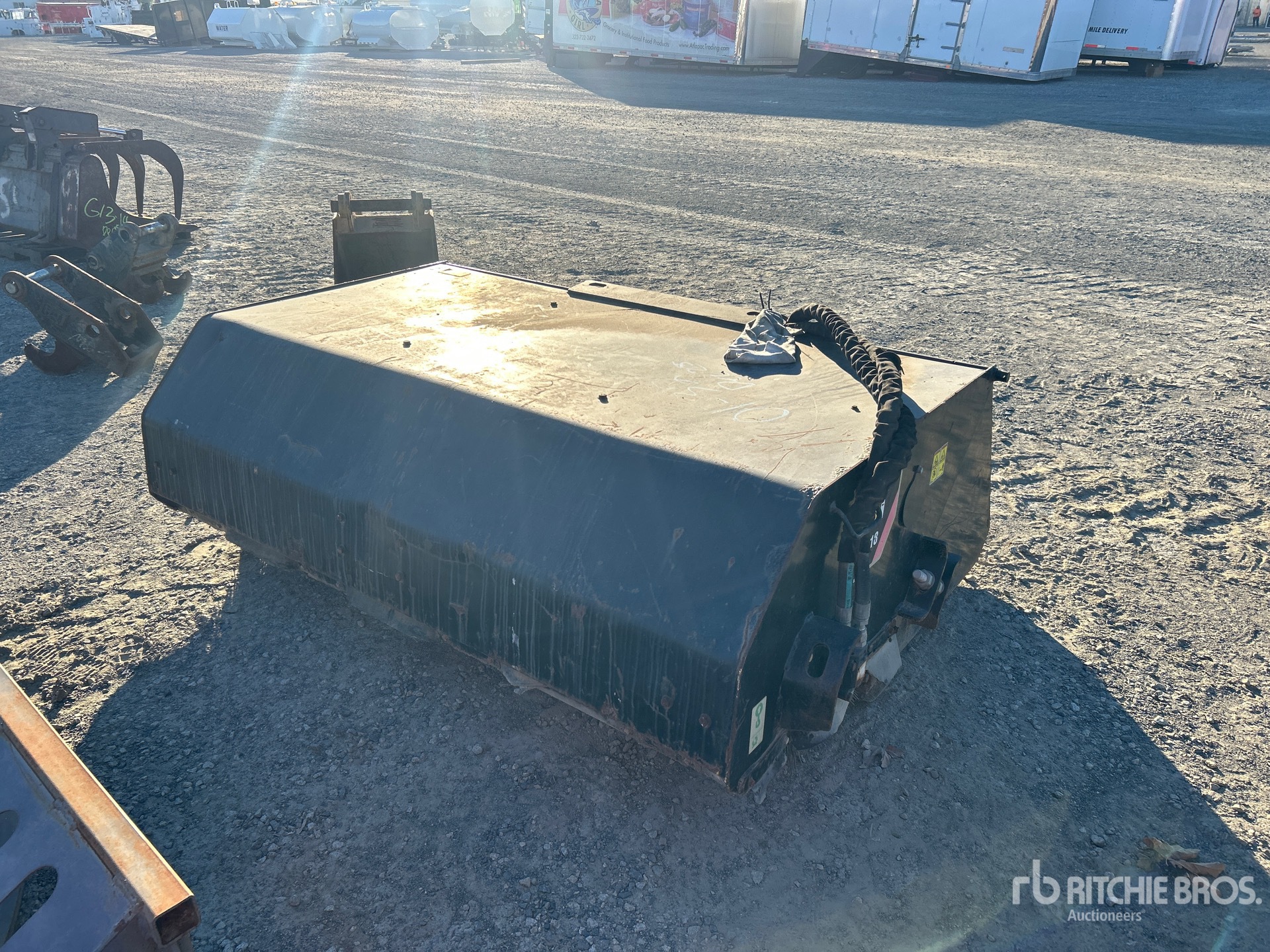 General Appearance with Foto, angolo anteriore sinistro