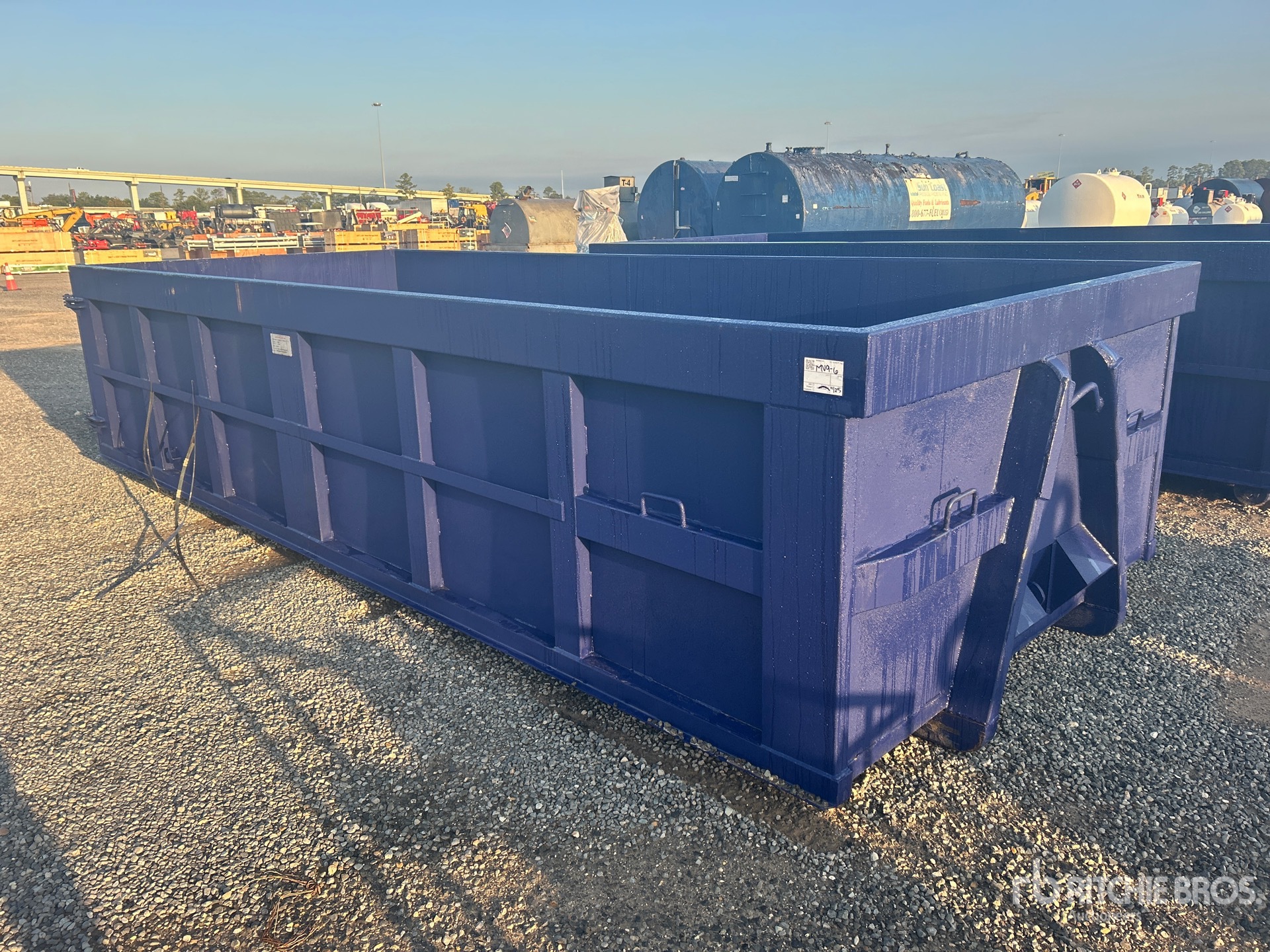 General Appearance with Foto, angolo anteriore destro