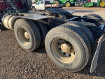 4 Underbody - Truck with 
