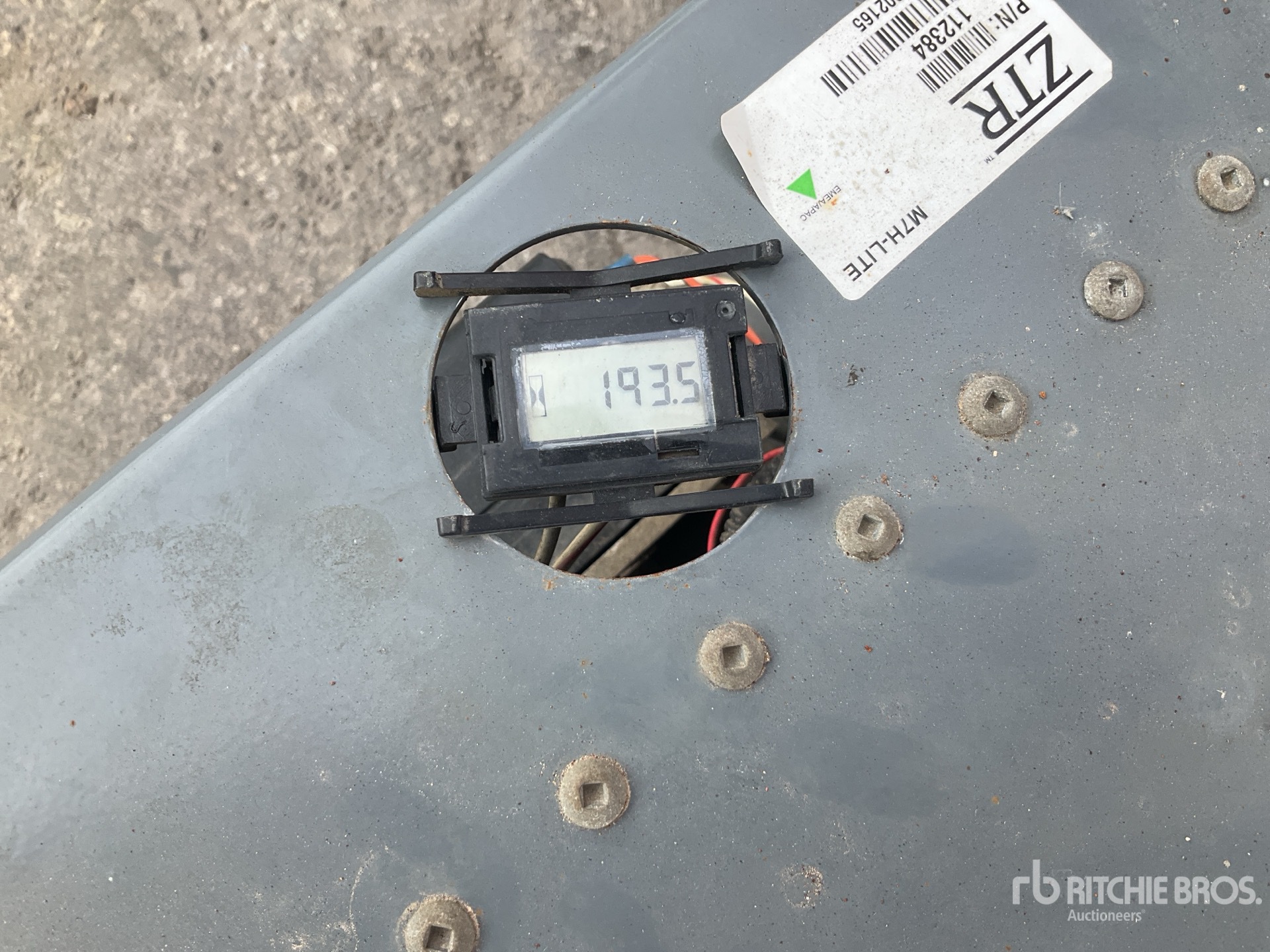 General Appearance with Hour Meter / Odometer