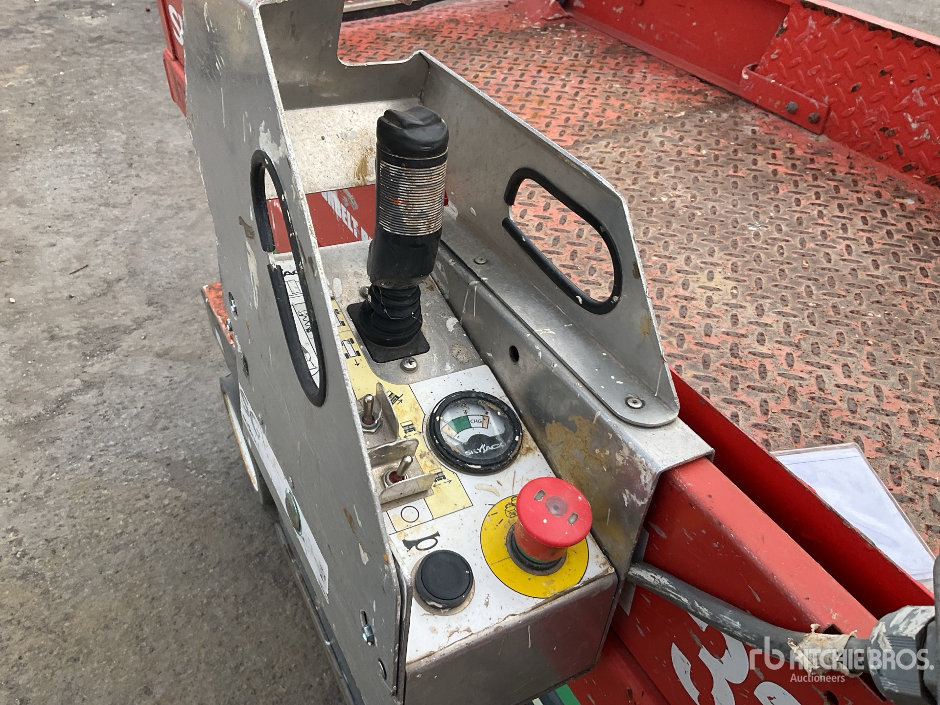 Control Station Upper with 