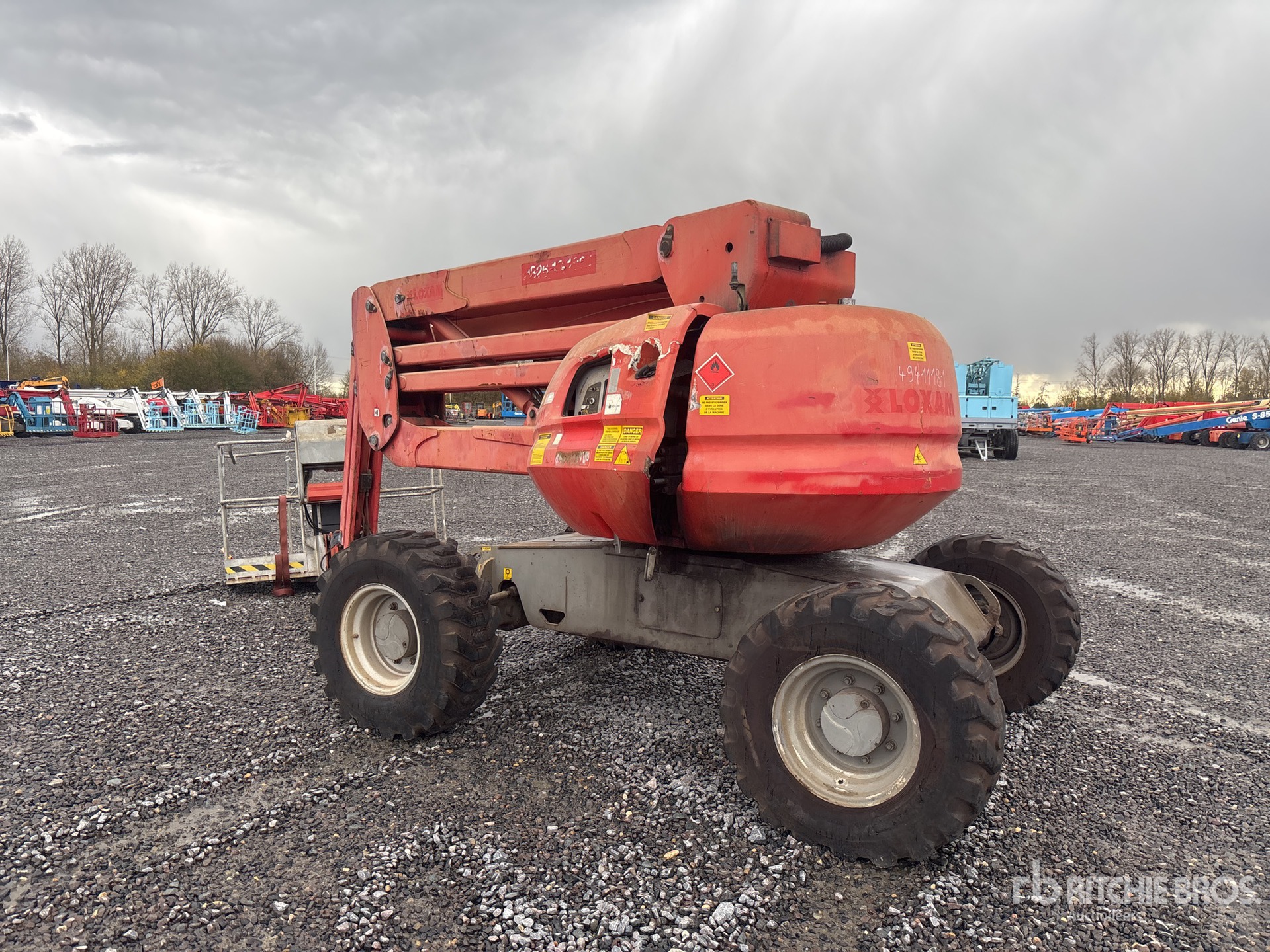 General Appearance with Picture, Right Front Corner