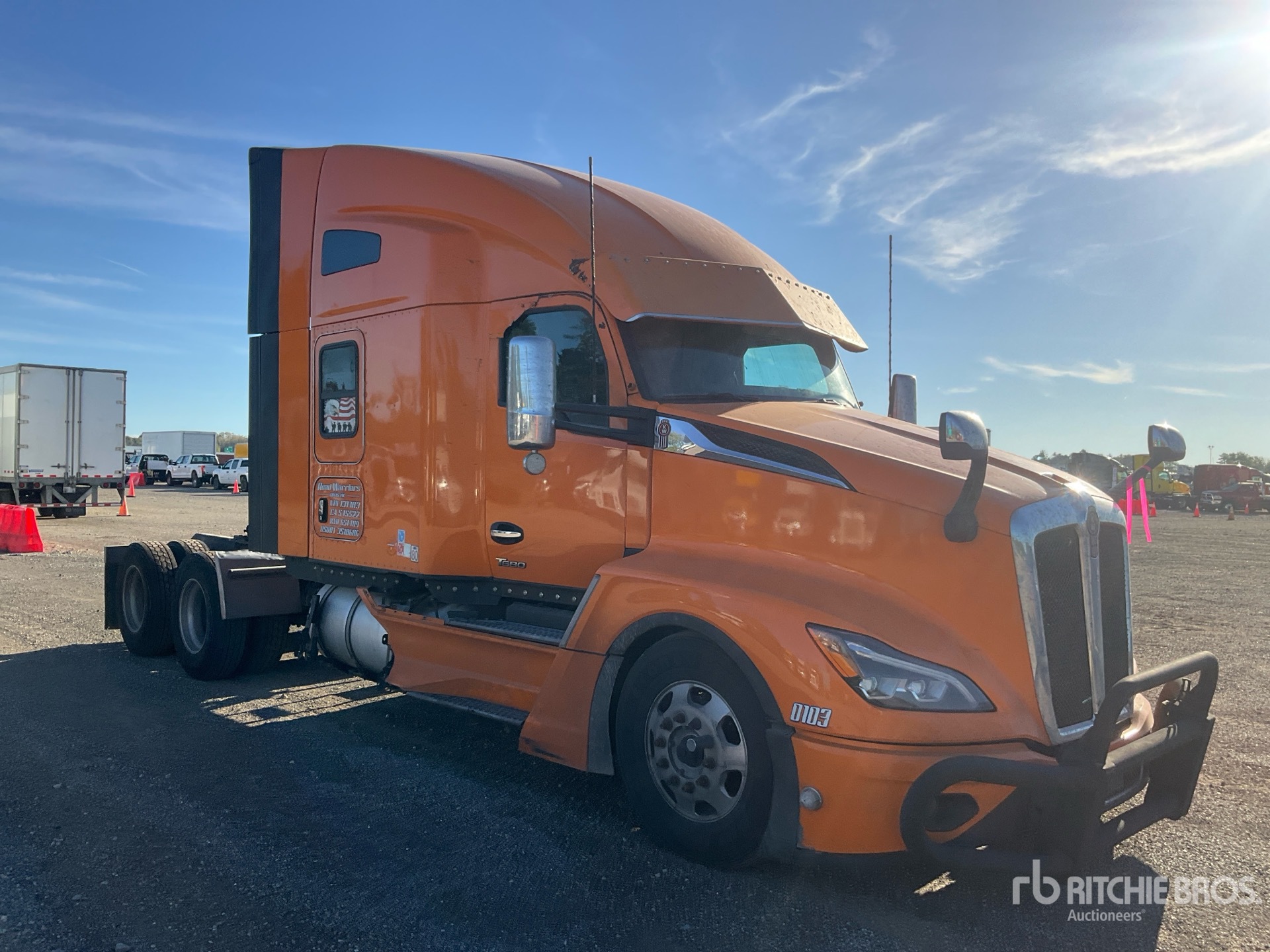 General Appearance with Picture, Right Front Corner