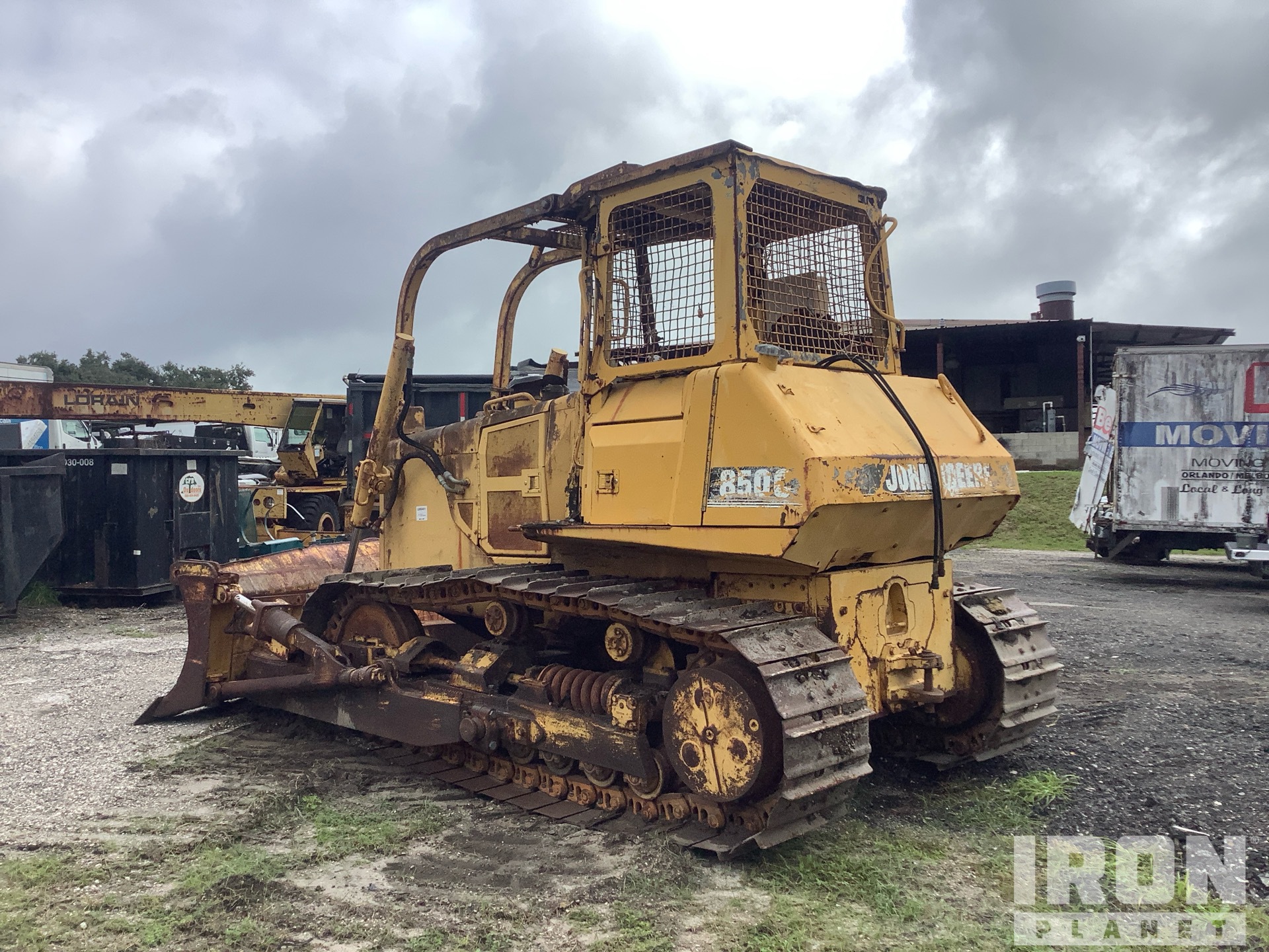 General Appearance with Bild, Ecke hinten links