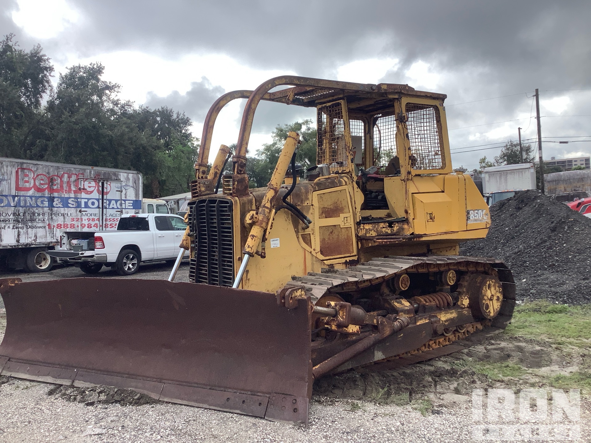 General Appearance with Bild, Ecke vorne links