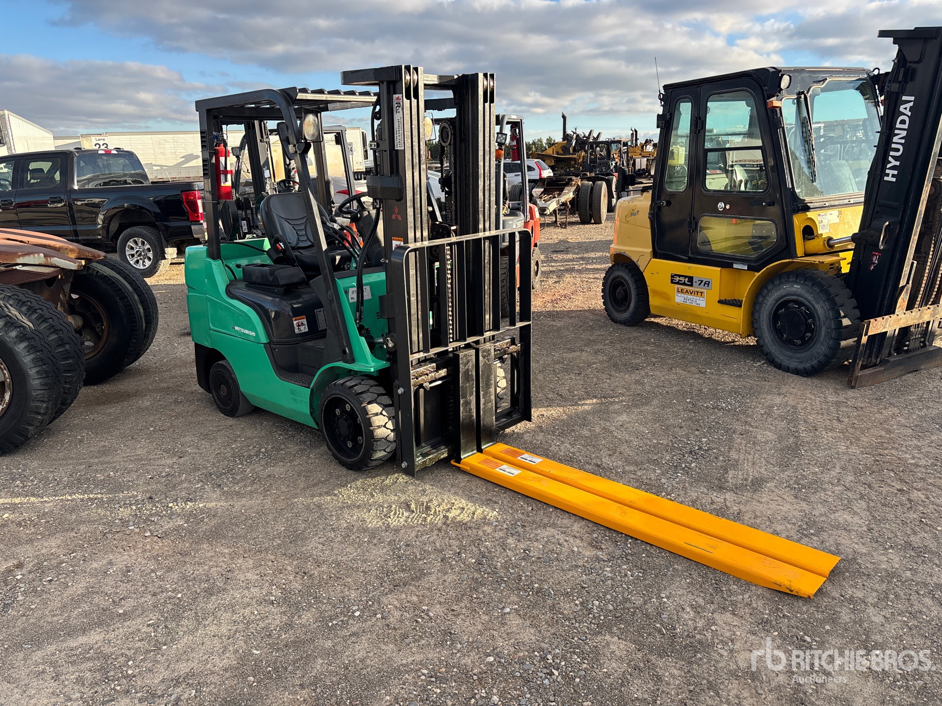 General Appearance with Picture, Right Front Corner