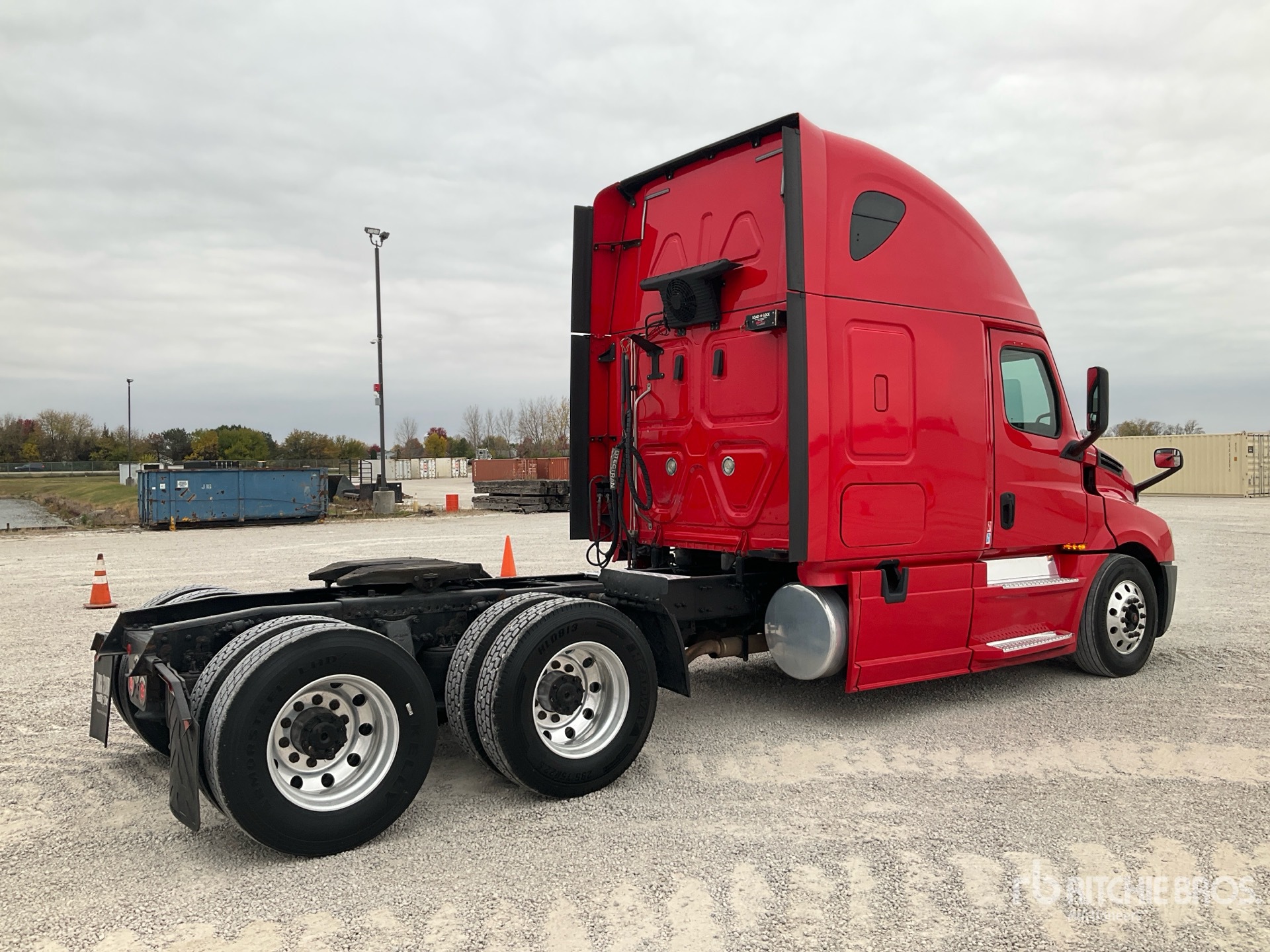 General Appearance with Image, coin arrière droit