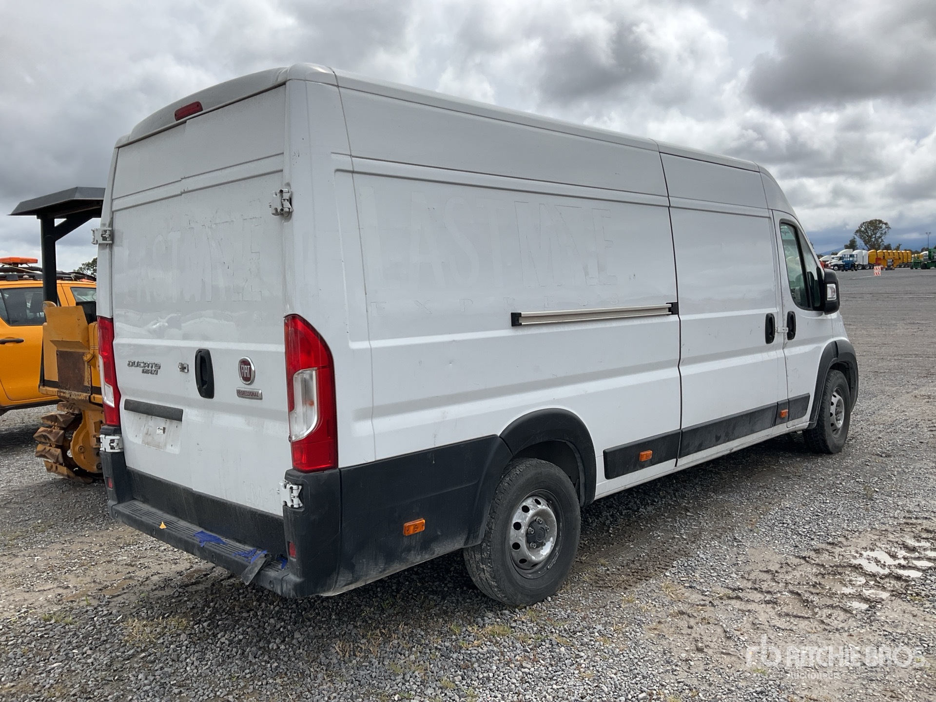 General Appearance with Picture, Right Rear Corner