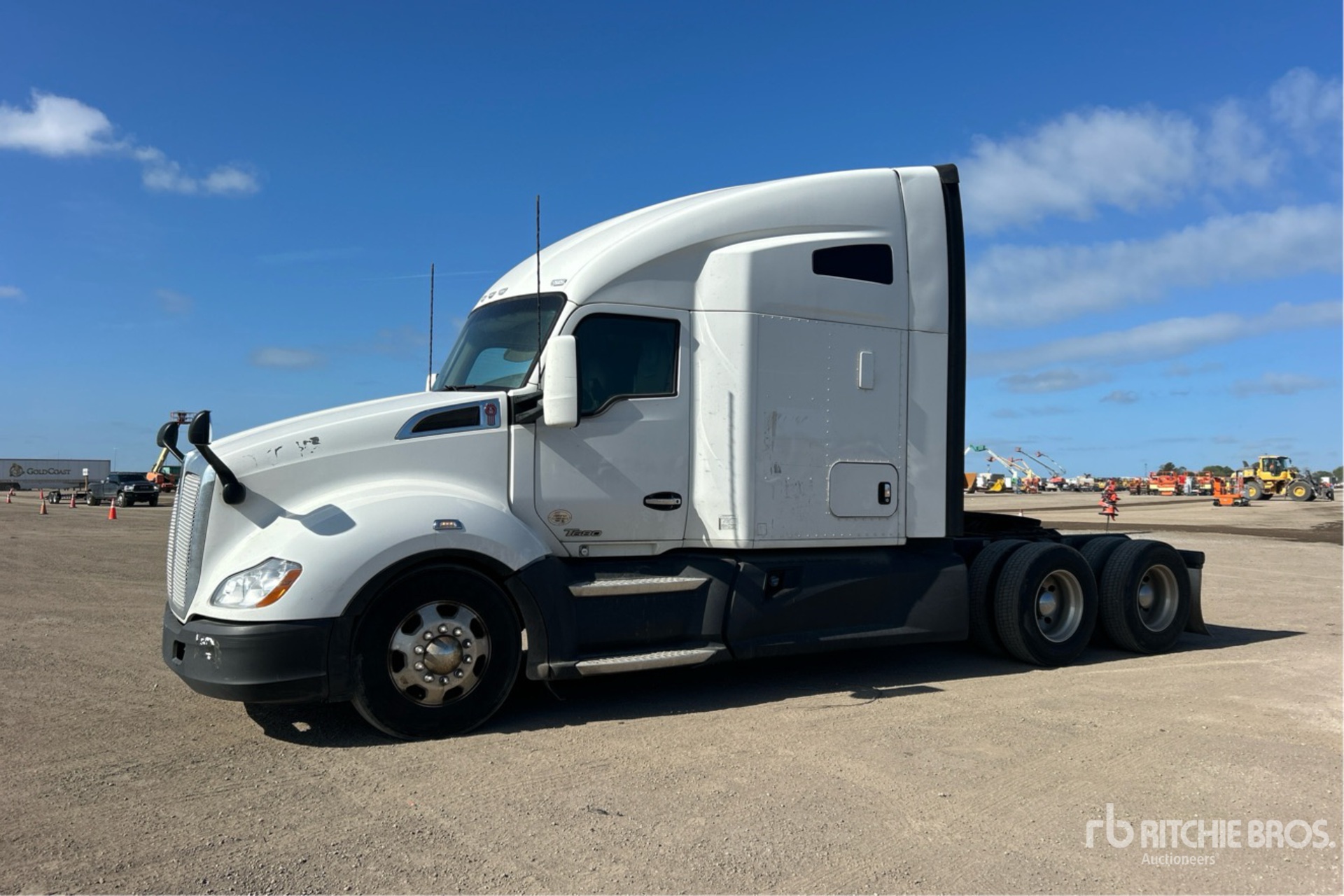 General Appearance with Picture, Left Front Corner