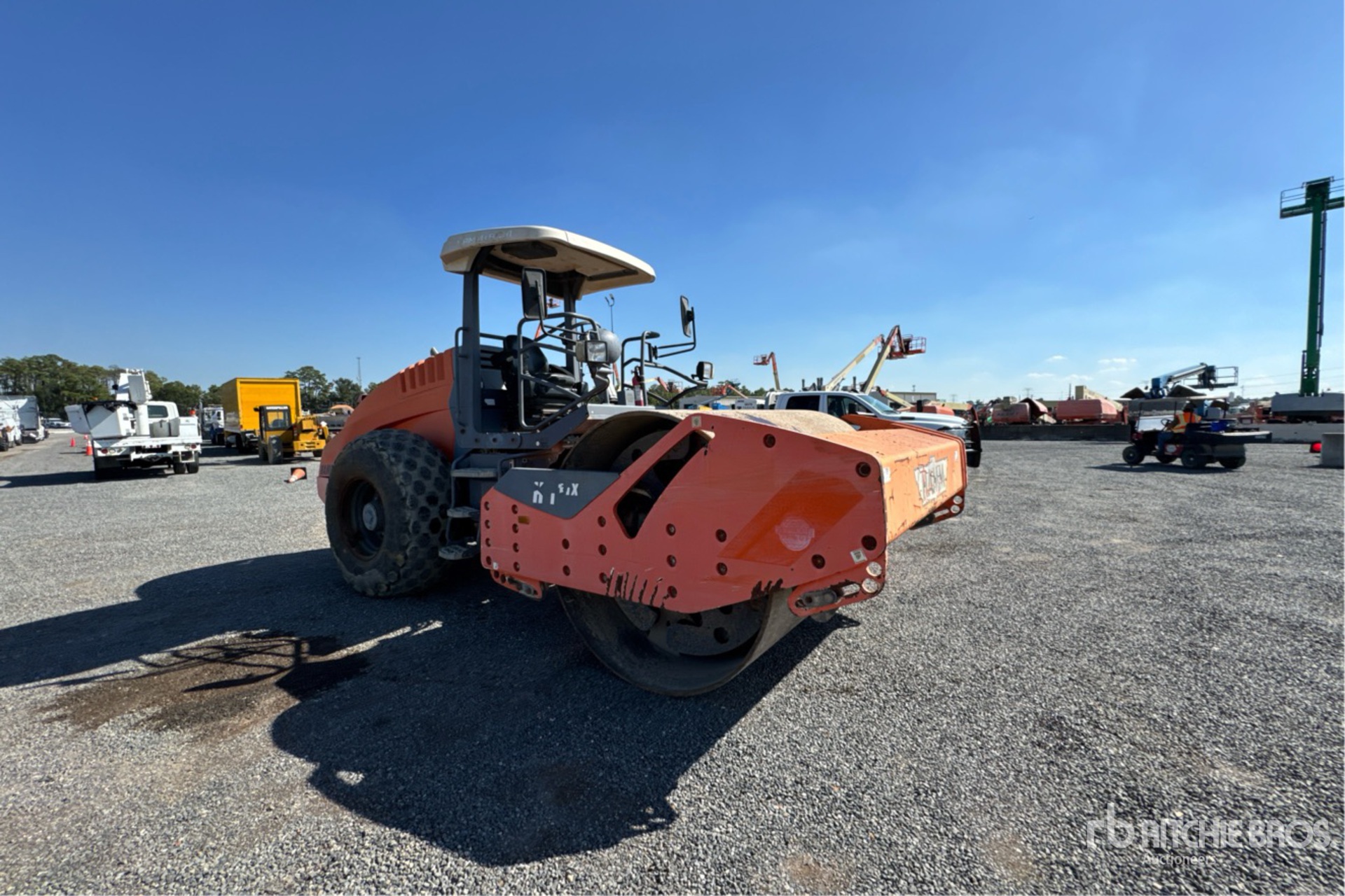 General Appearance with Image, coin avant droit