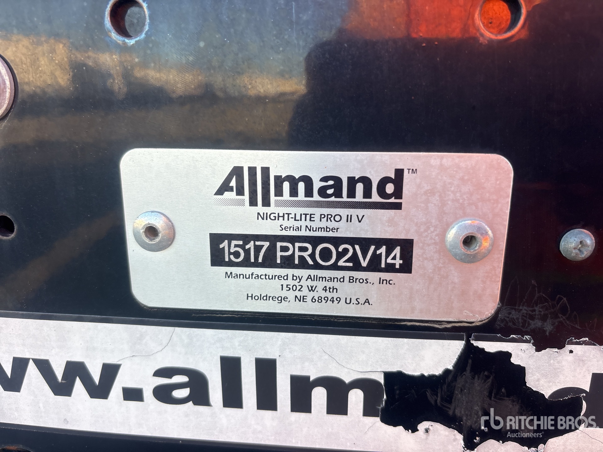 General Appearance with Unit Serial Number