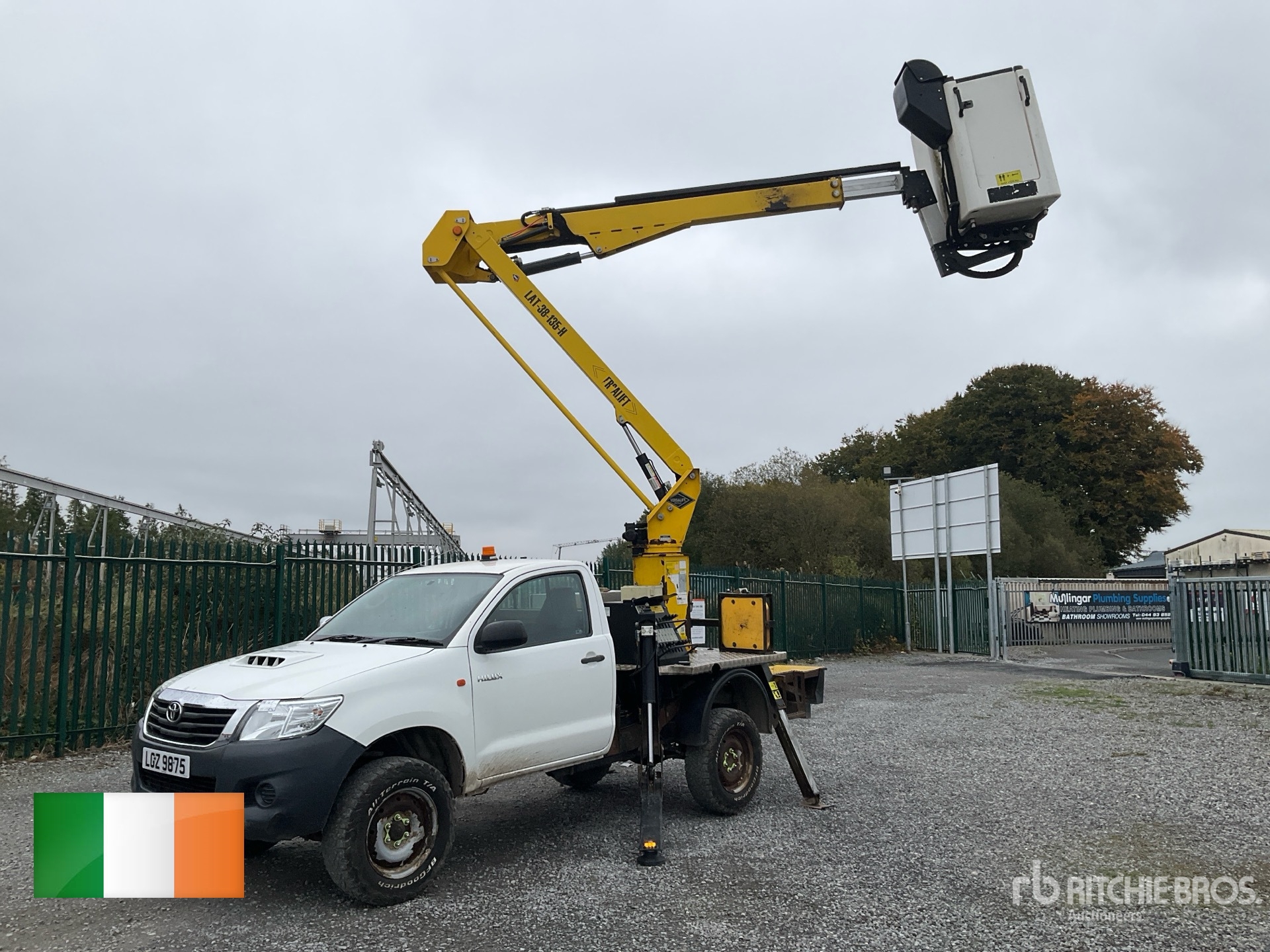 General Appearance with Featured Photo