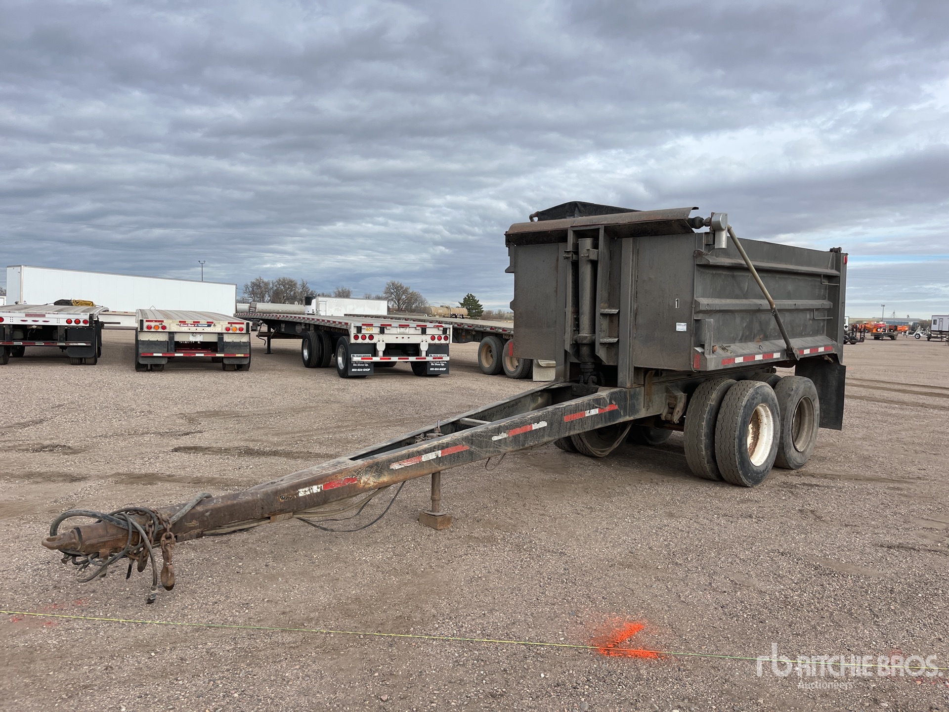 General Appearance with Foto, angolo anteriore sinistro