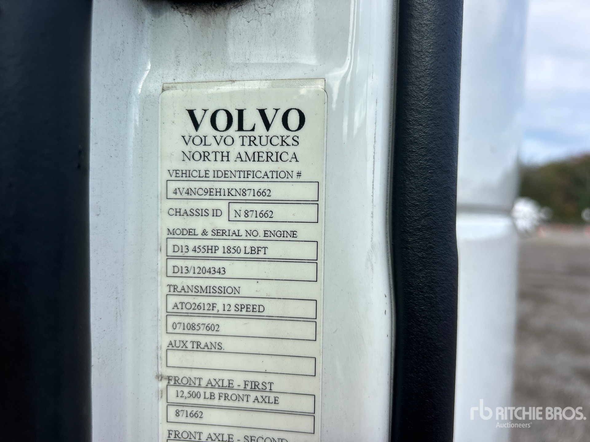 General Appearance with Serial Number / VIN