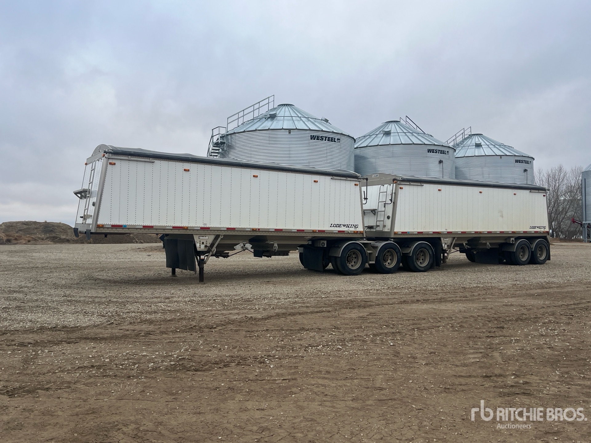 General Appearance with Featured Photo