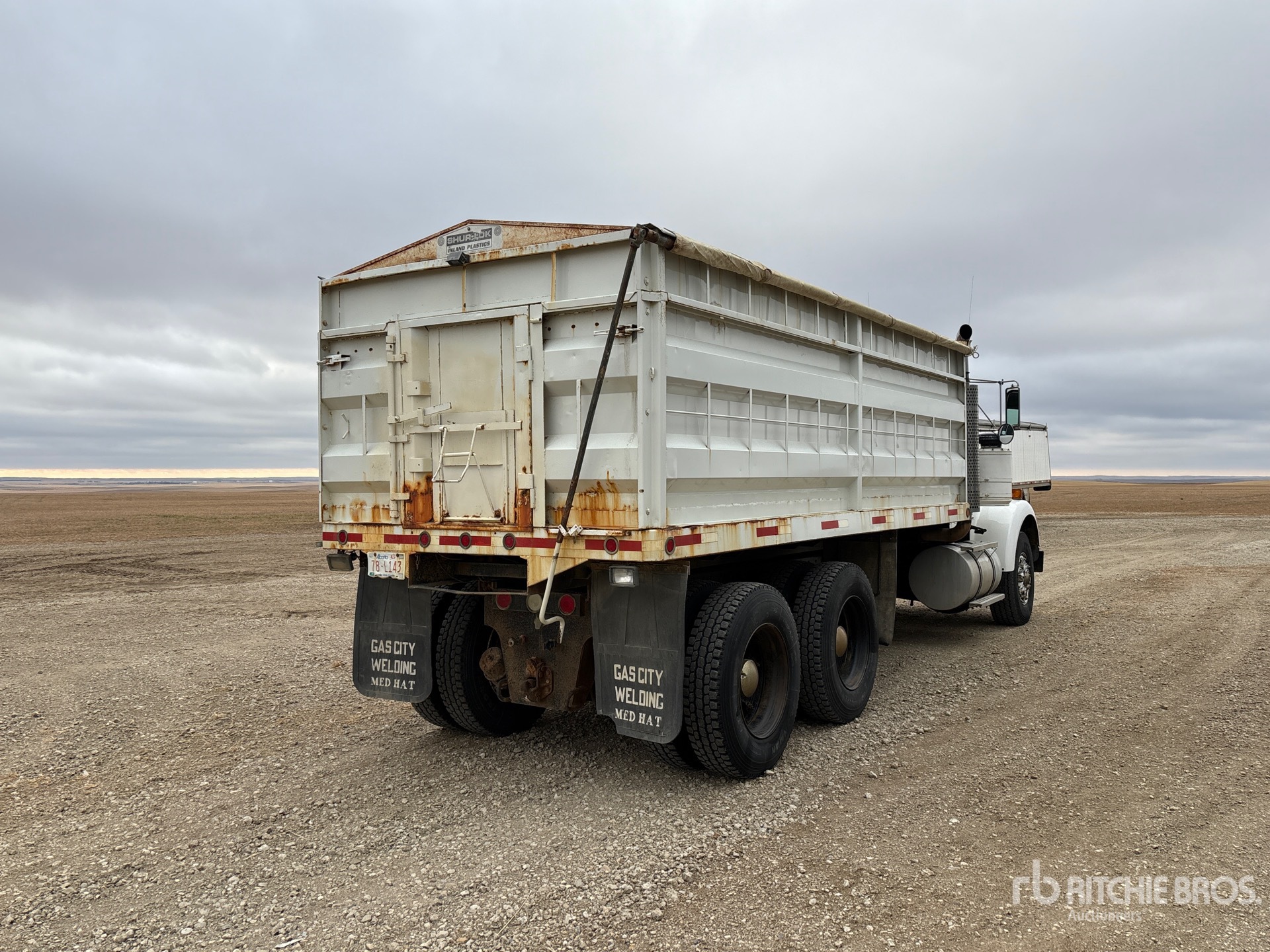 General Appearance with Bild, Ecke hinten rechts