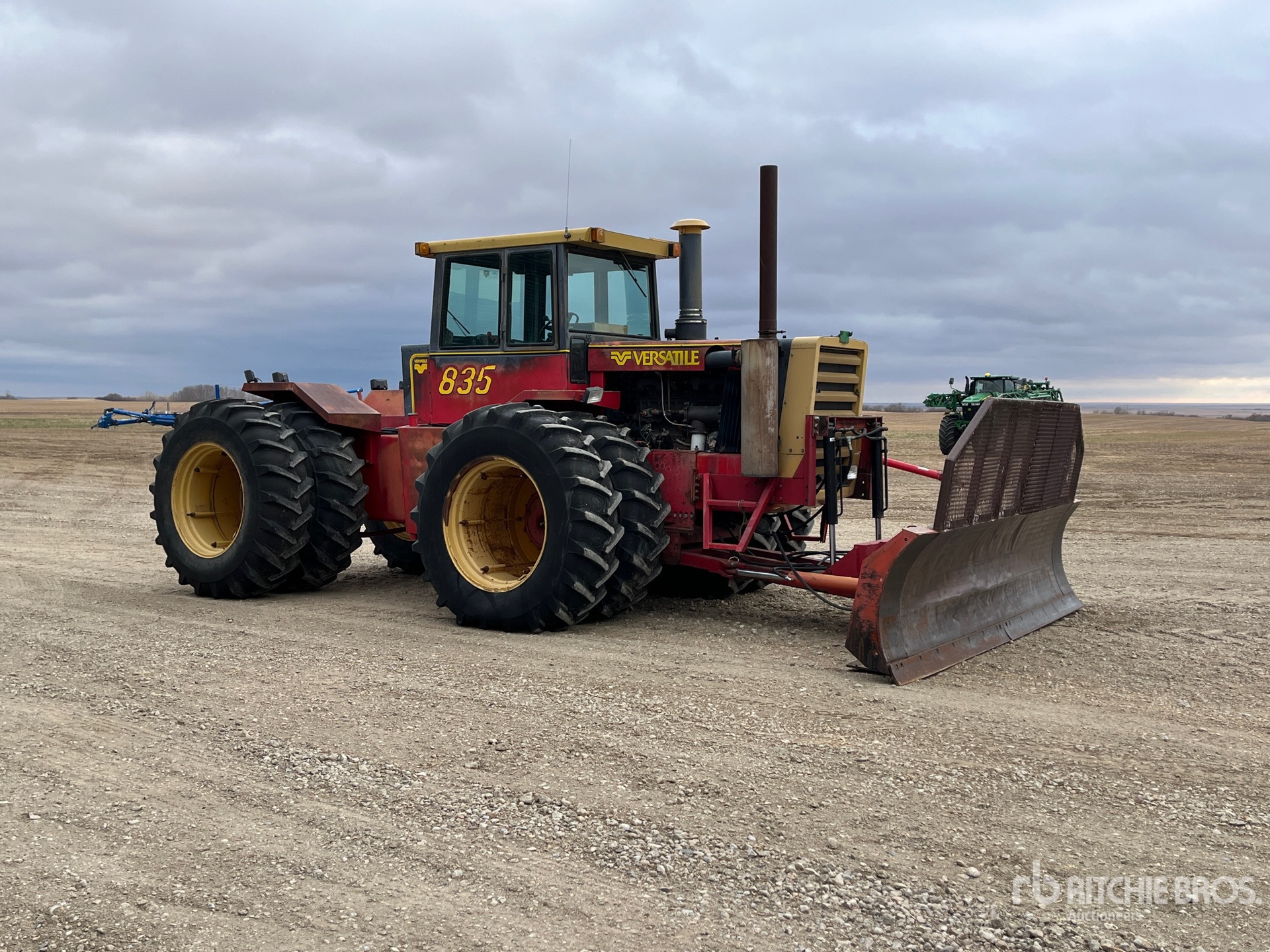 General Appearance with Picture, Right Front Corner