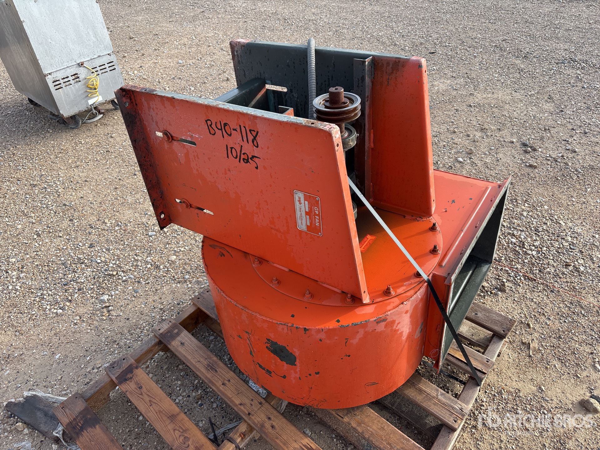 General Appearance with Image, coin arrière droit