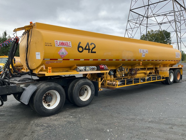 2008 Isometrics 8000 gal T/A Tanker Trailer