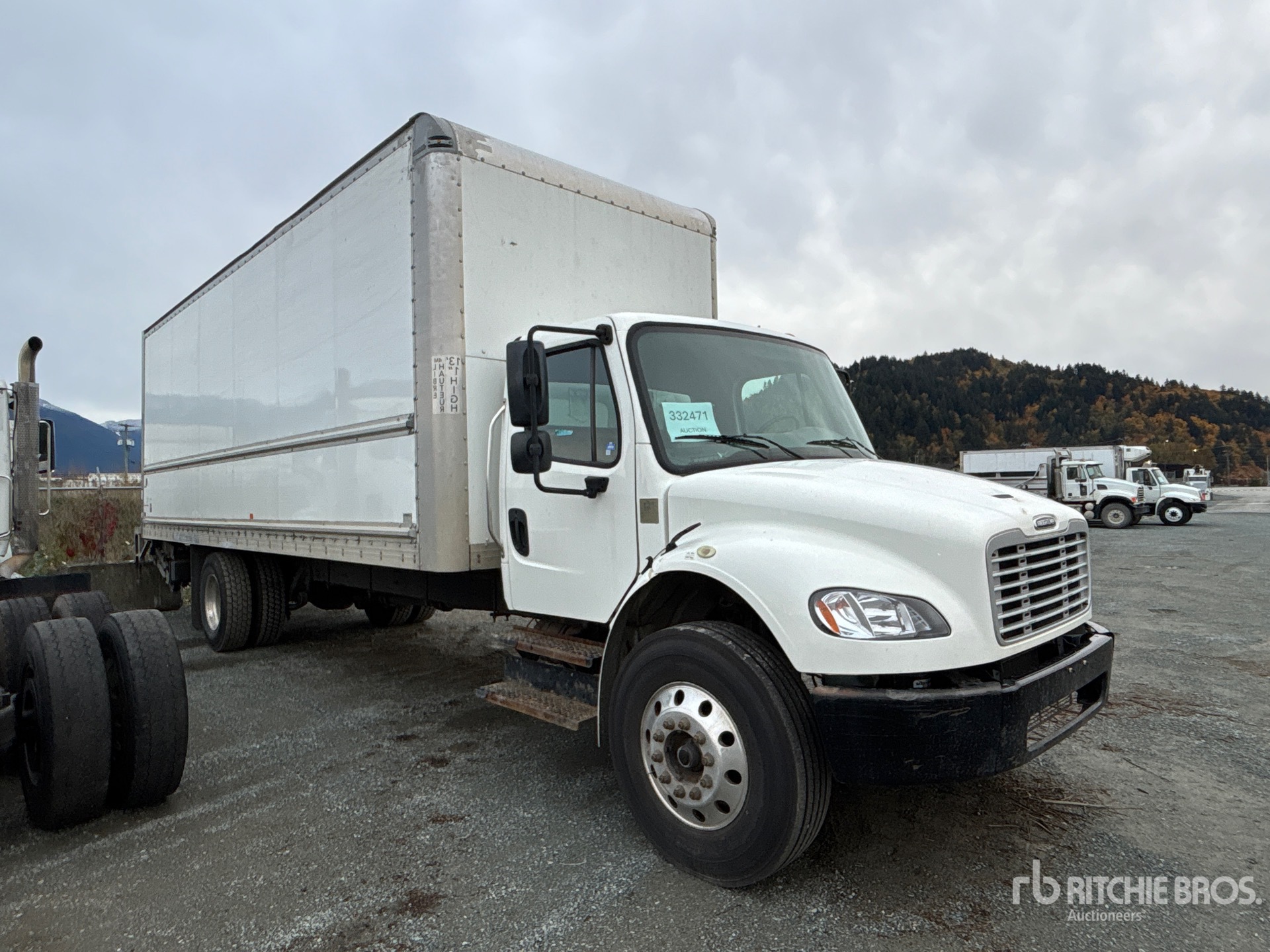 Aspect général with Image, coin avant droit