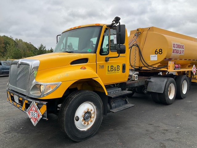 2006 International 7400 6x4 T/A Day Cab Truck Tractor