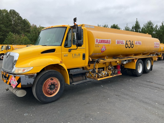 2006 International 4400 5000 gal 6x2 Fuel Truck 2006 International 4400 5000 gal 6x2 Fuel Truck