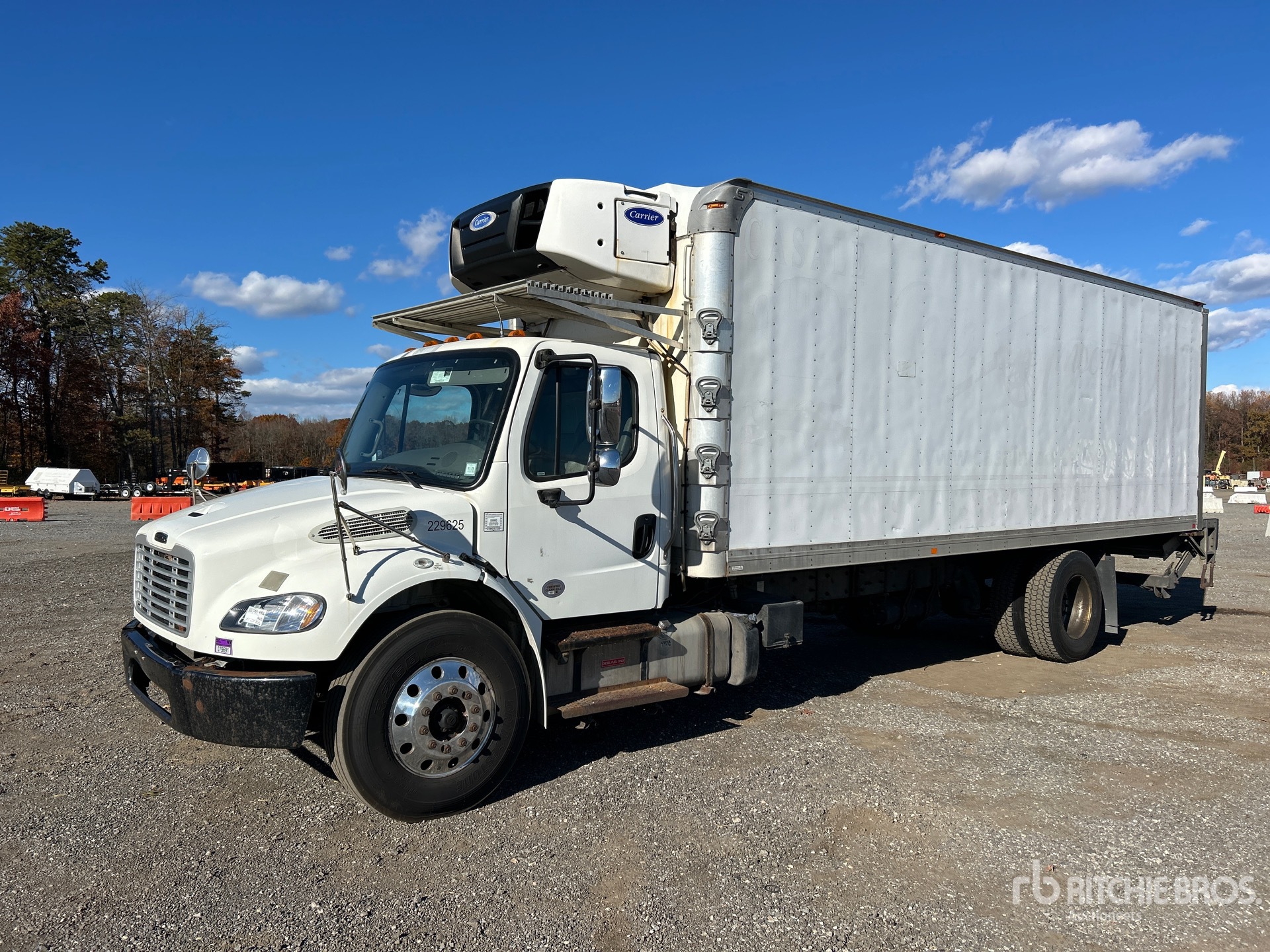 General Appearance with Bild, Ecke vorne links