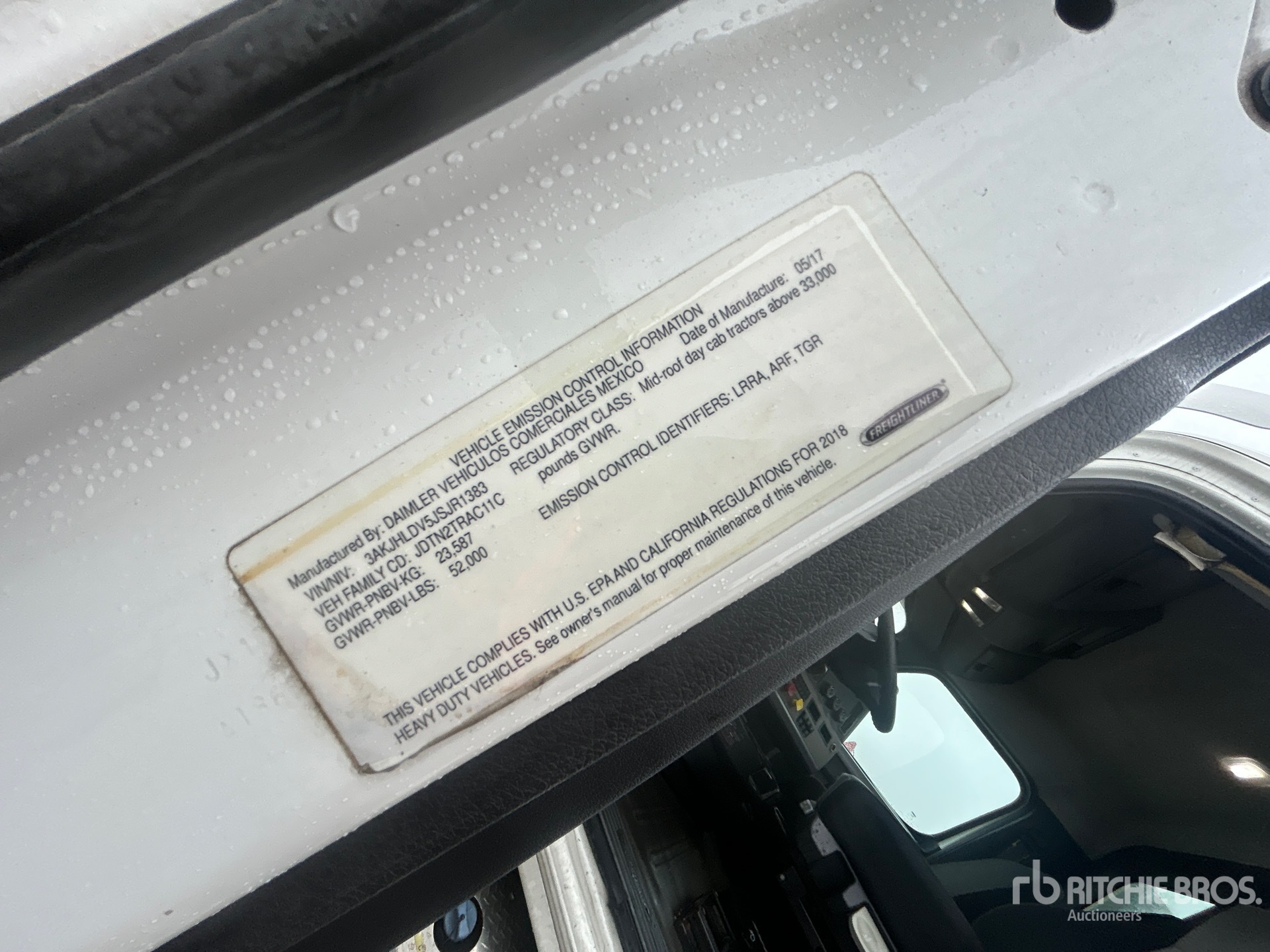 General Appearance with Numero seriale/numero d’identificazione del veicolo (VIN)