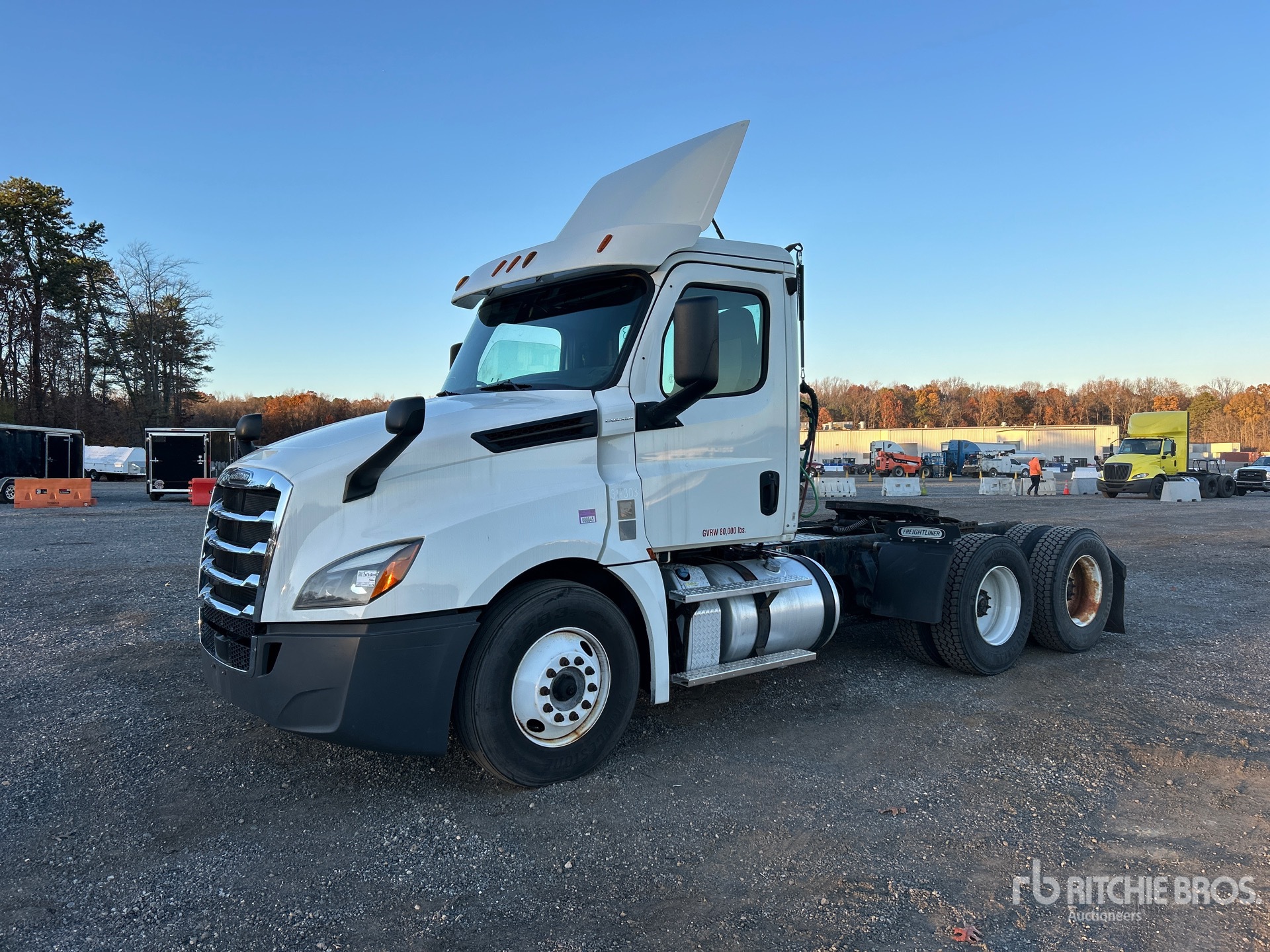 General Appearance with Image, coin avant gauche