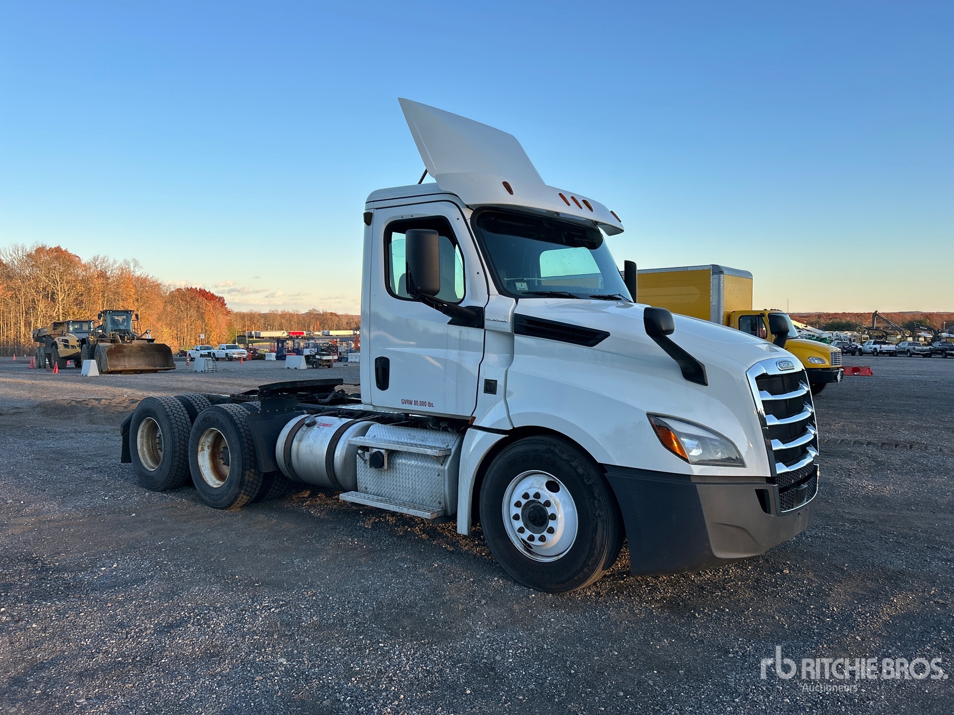 General Appearance with Image, coin avant droit