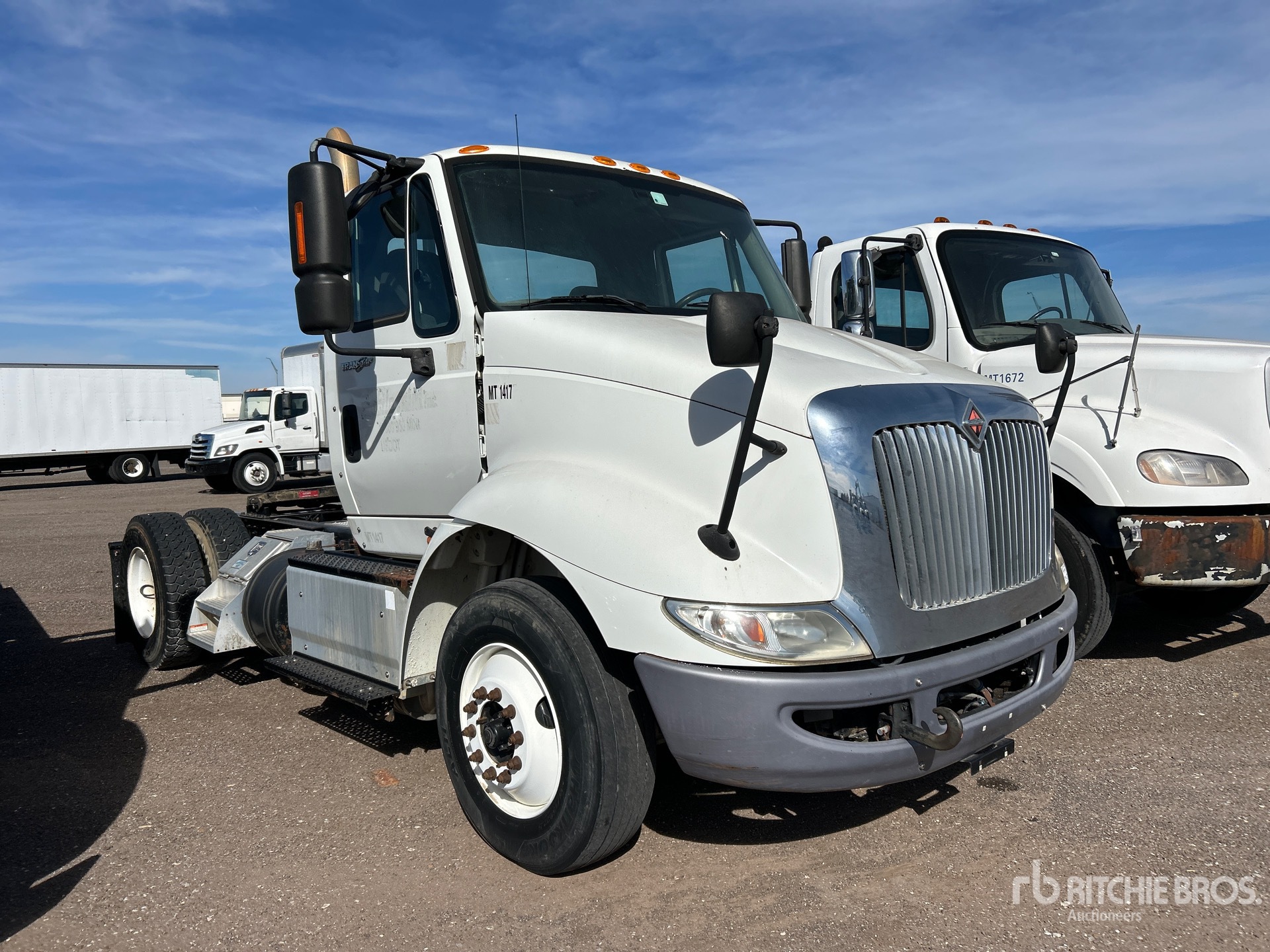 General Appearance with Bild, Ecke vorne rechts