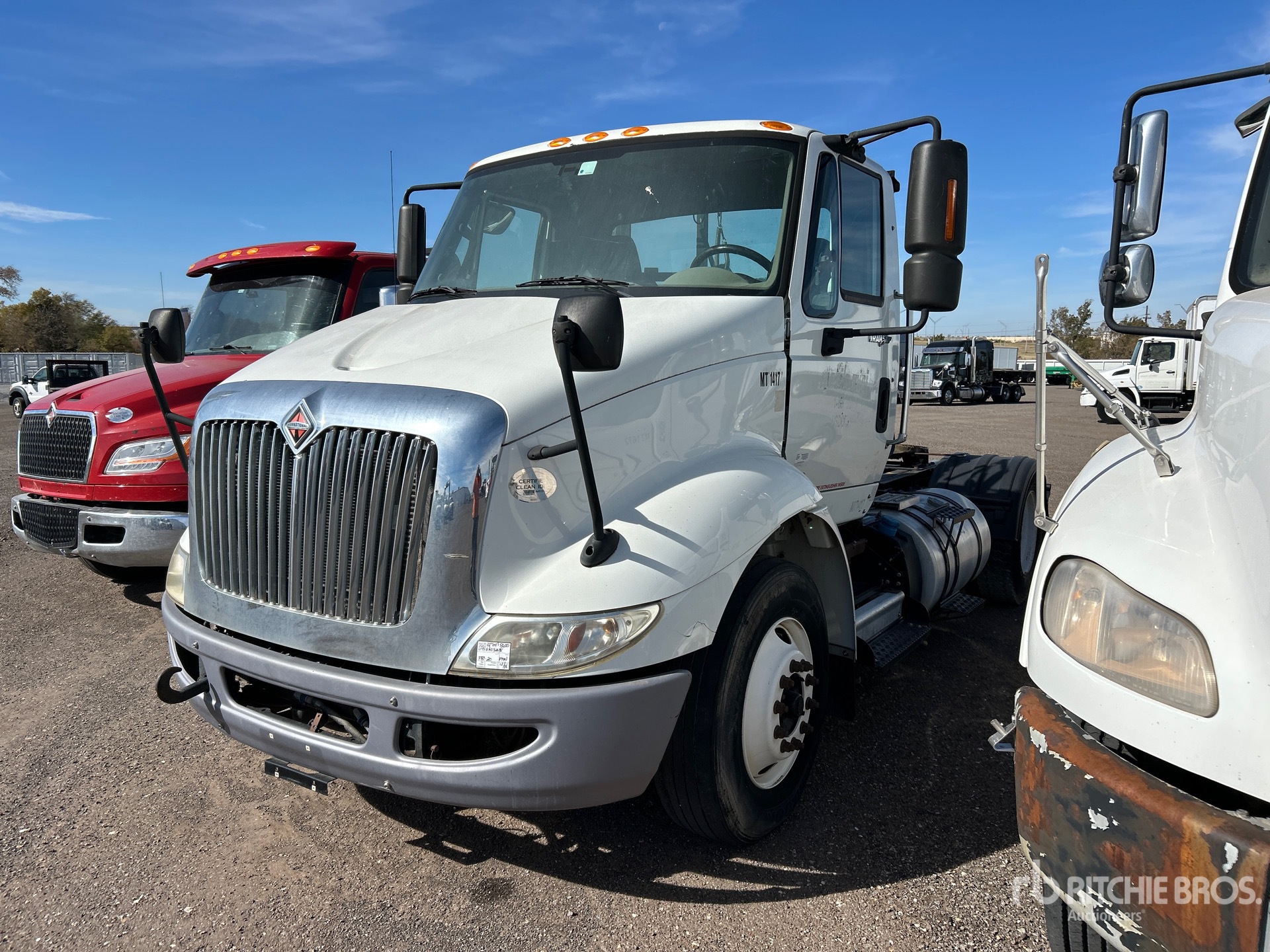 General Appearance with Bild, Ecke vorne links