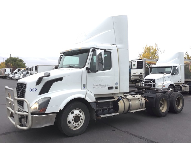 2015 Volvo VNL64T300 6x4 T/A Day Cab Truck Tractor