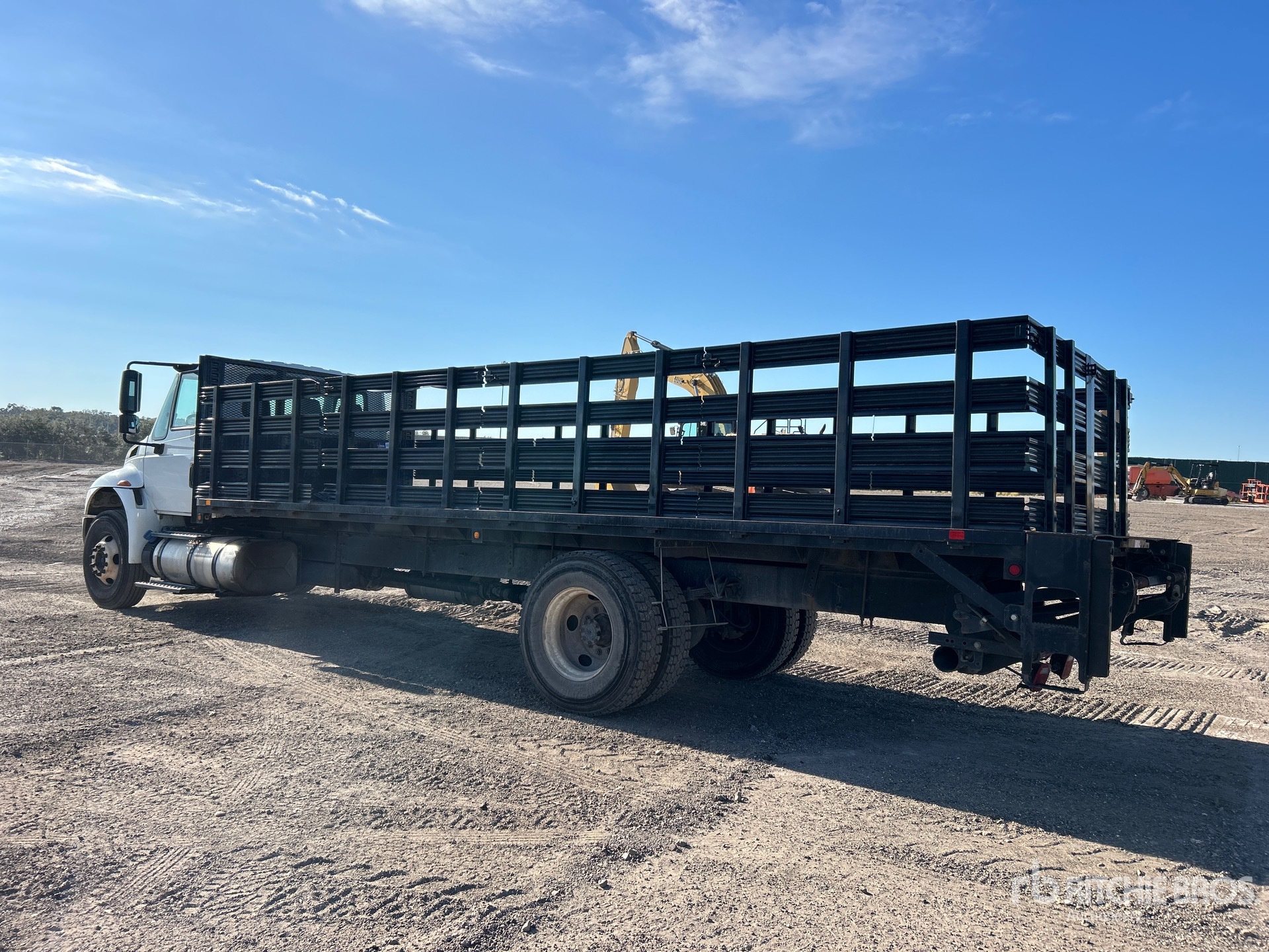 General Appearance with Bild, Ecke hinten links