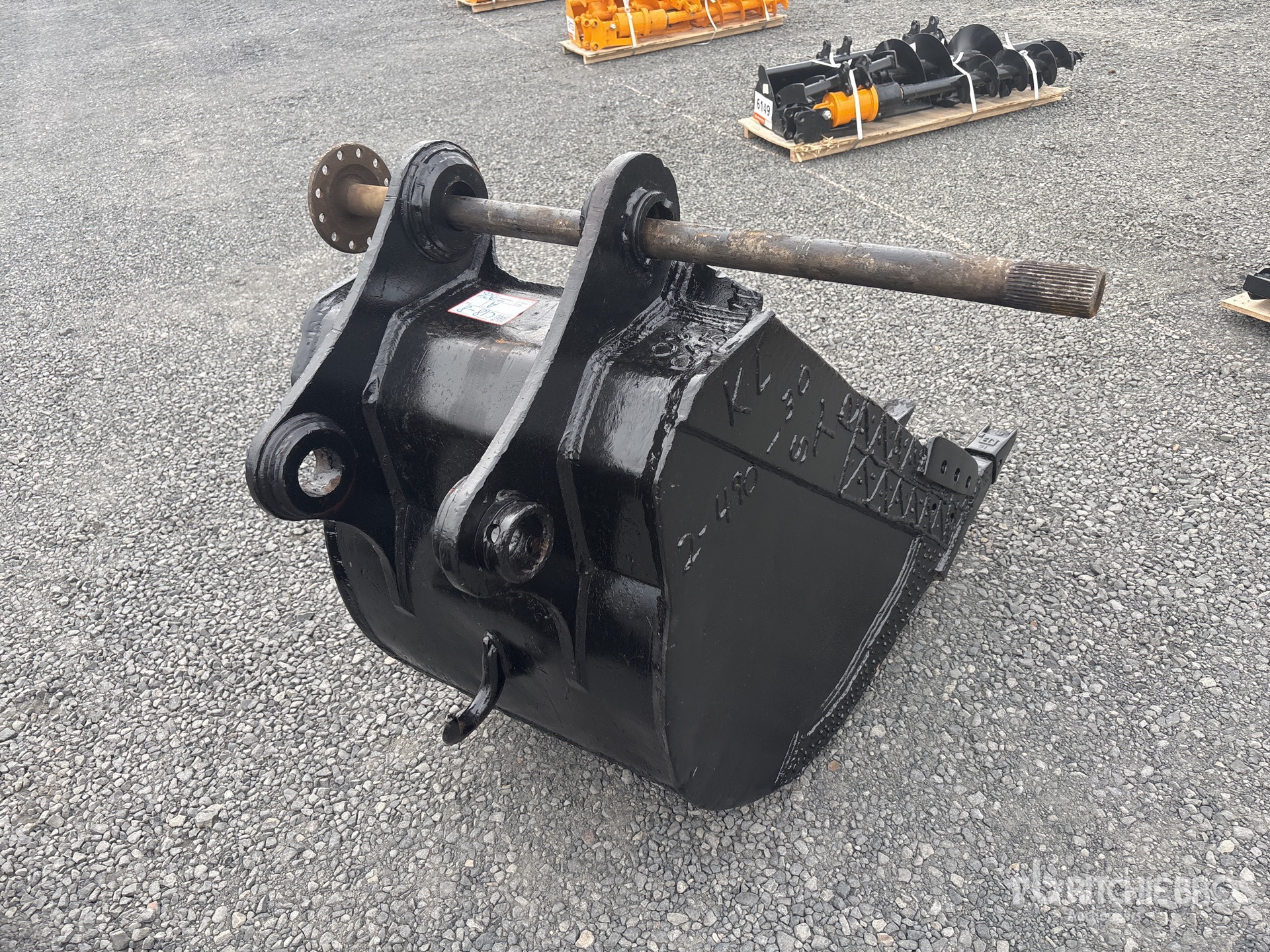 General Appearance with Picture, Right Rear Corner