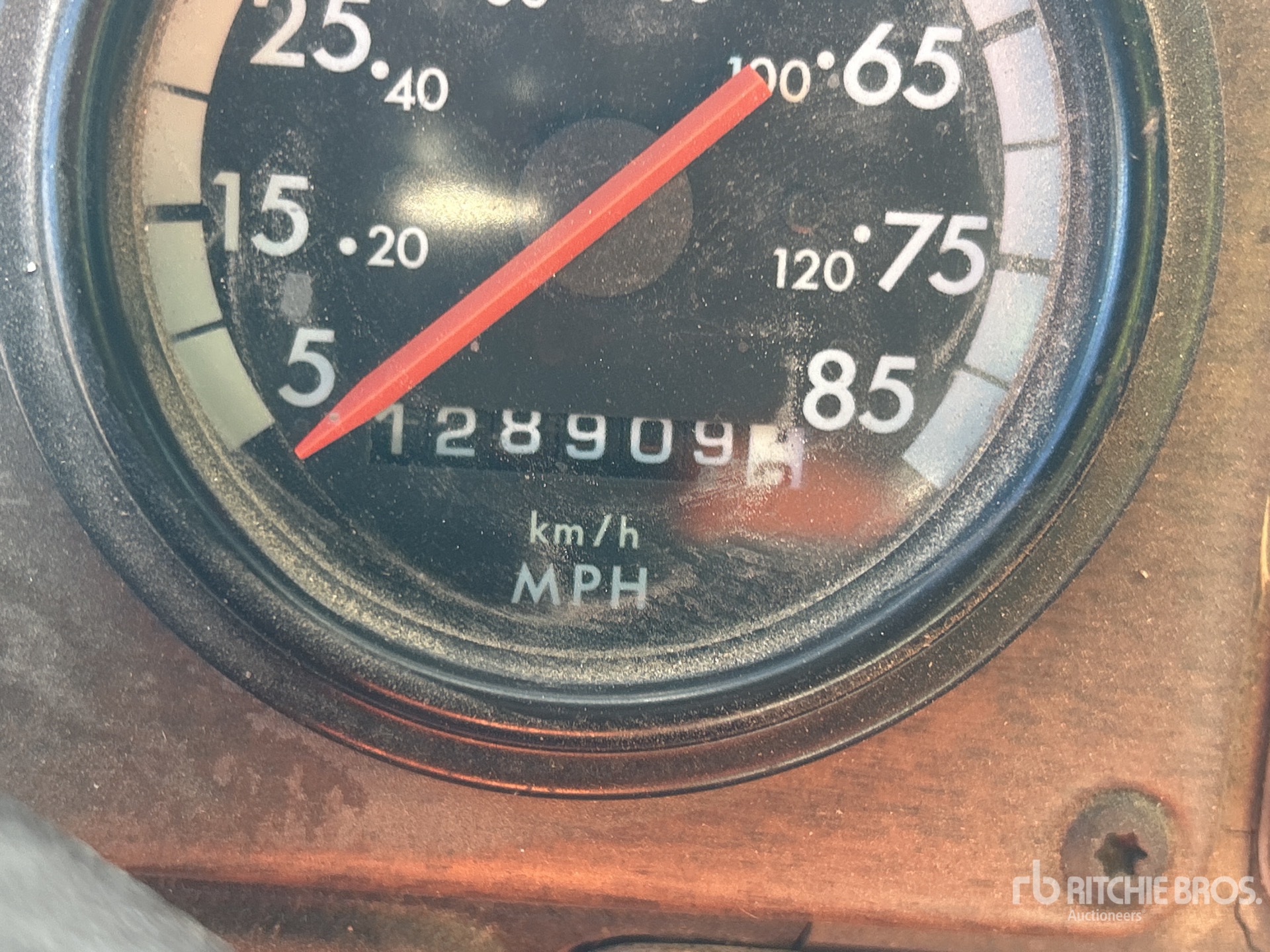 General Appearance with Hour Meter / Odometer