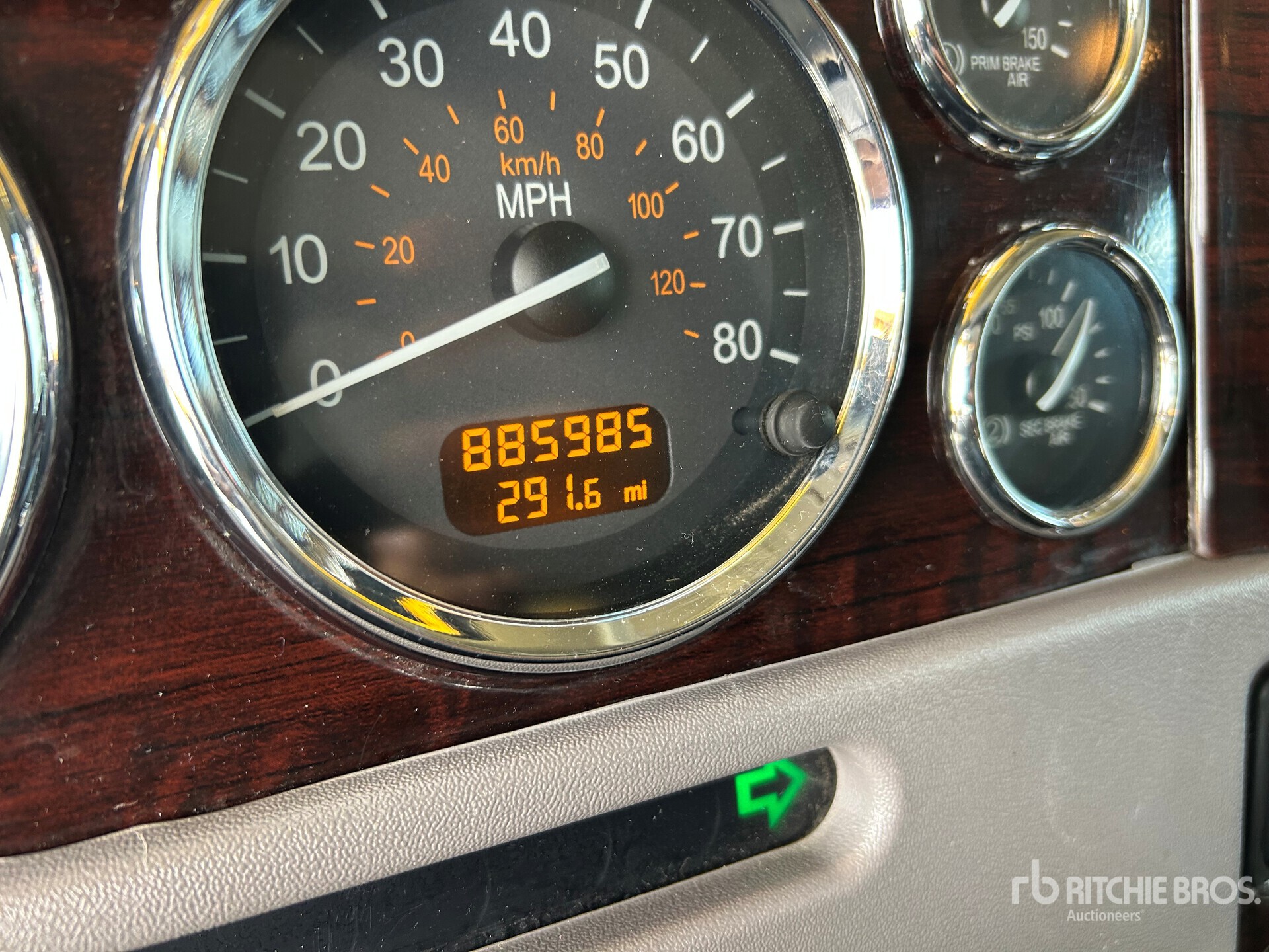 General Appearance with Hour Meter / Odometer