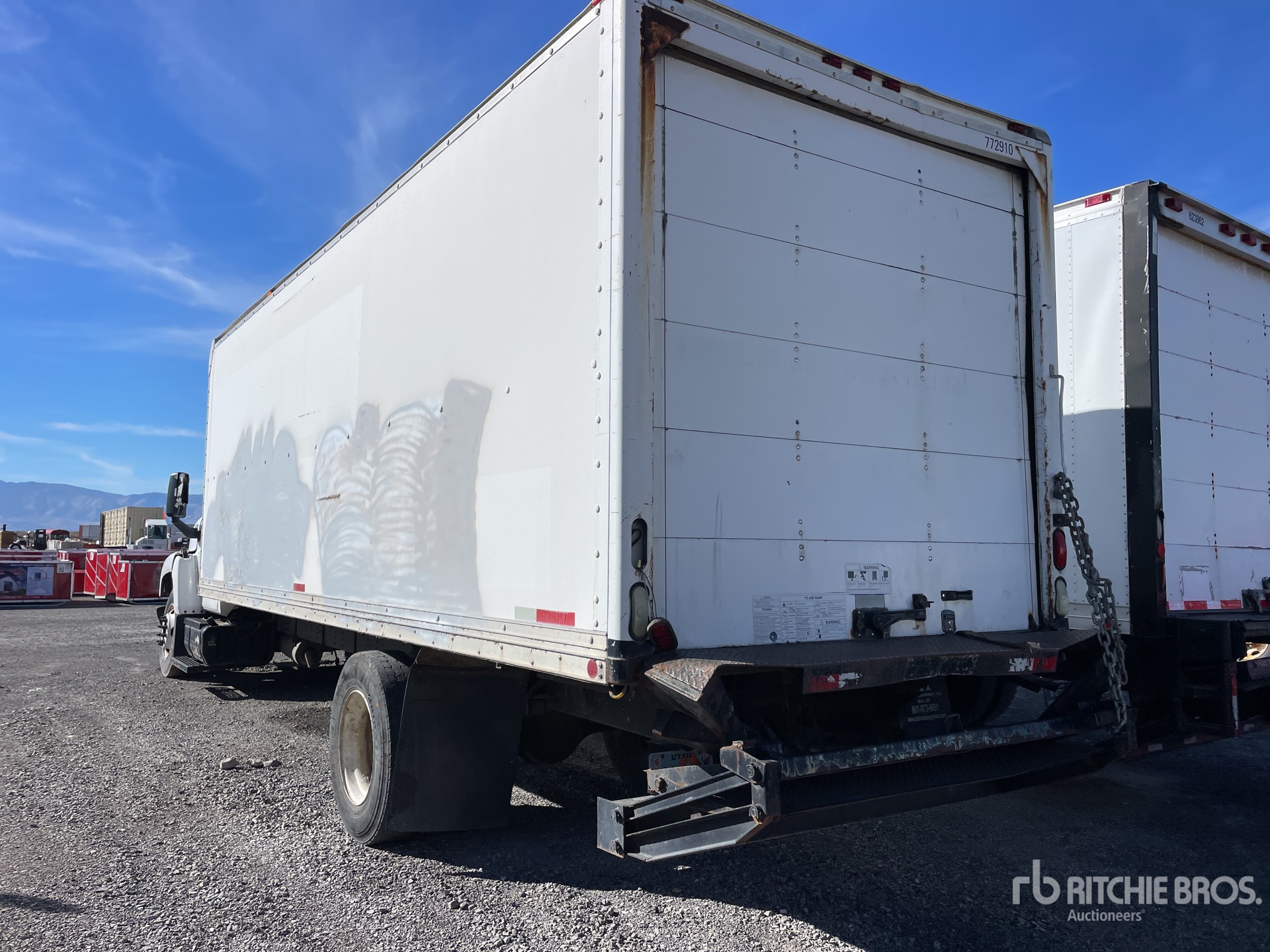 General Appearance with Imagen: esquina trasera izquierda