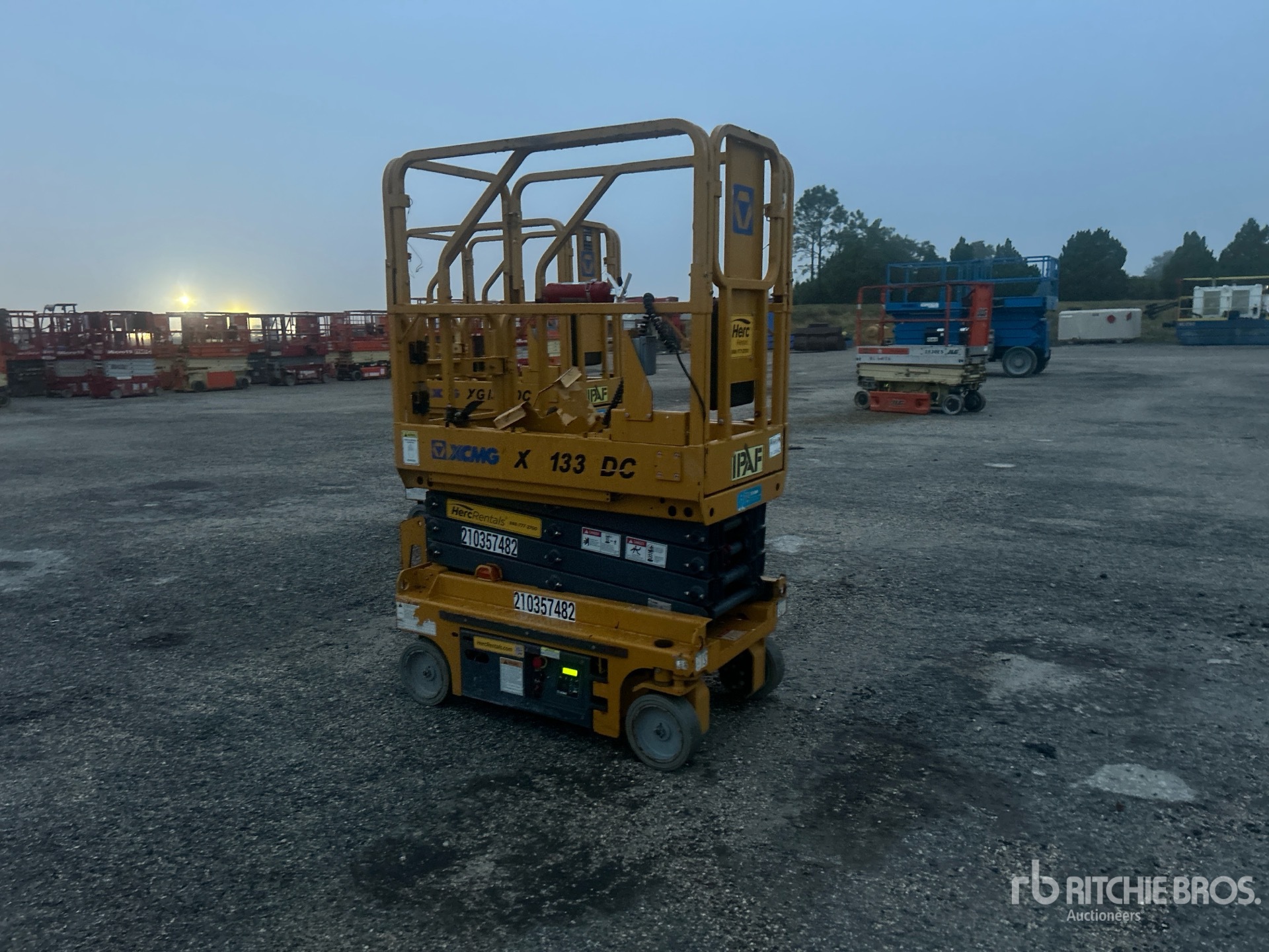 General Appearance with Picture, Right Front Corner