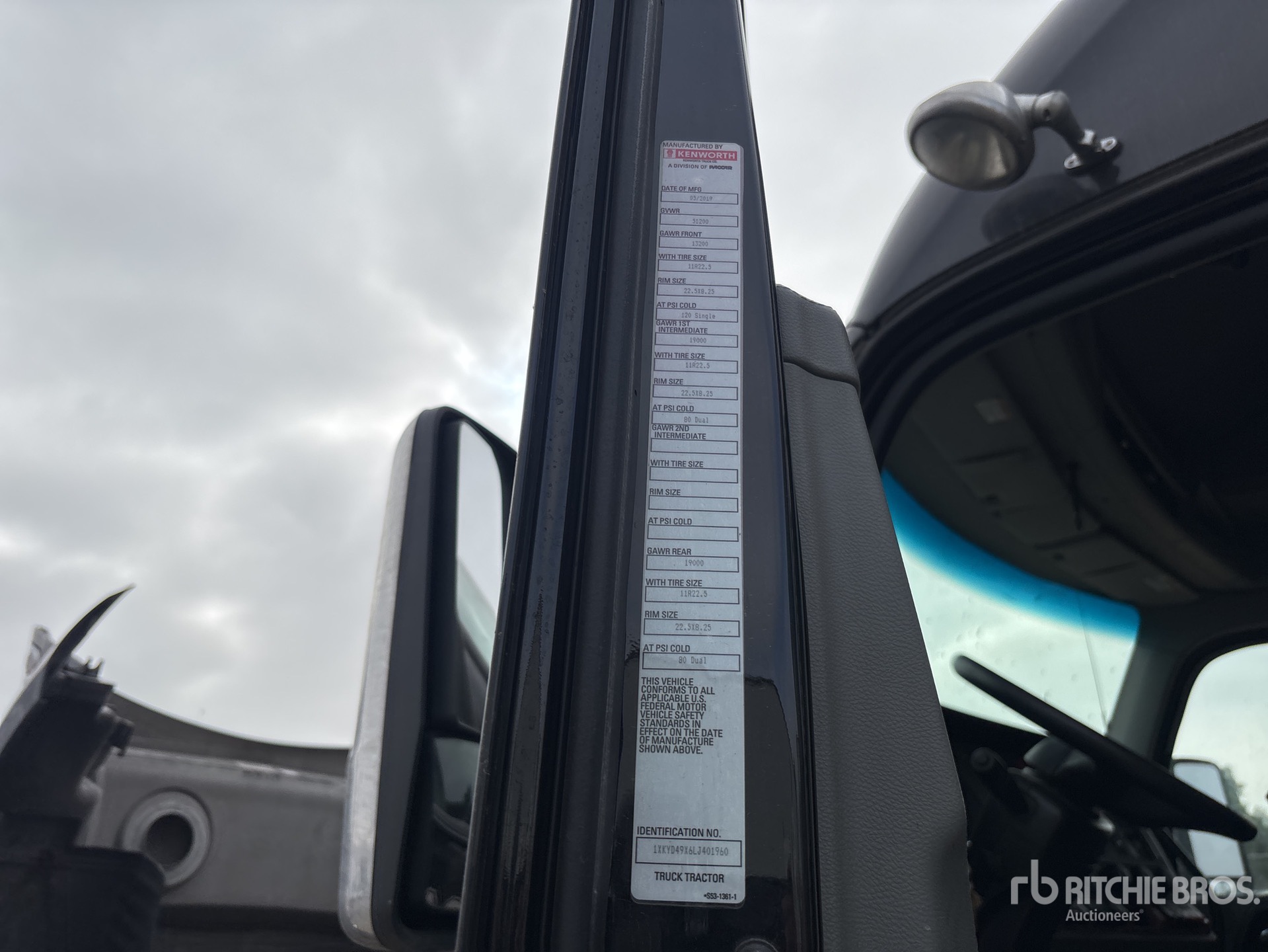 General Appearance with Numero seriale/numero d’identificazione del veicolo (VIN)