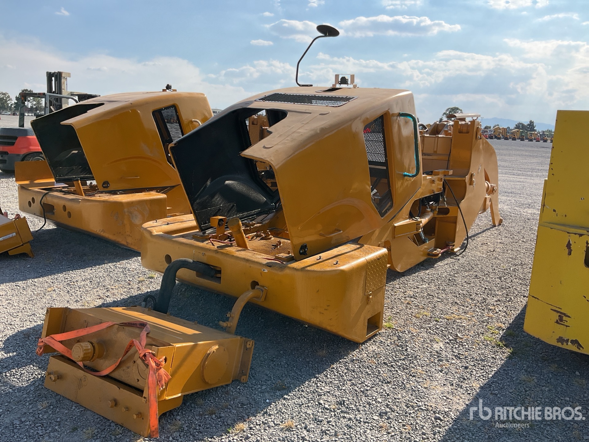 General Appearance with Bild, Ecke hinten rechts