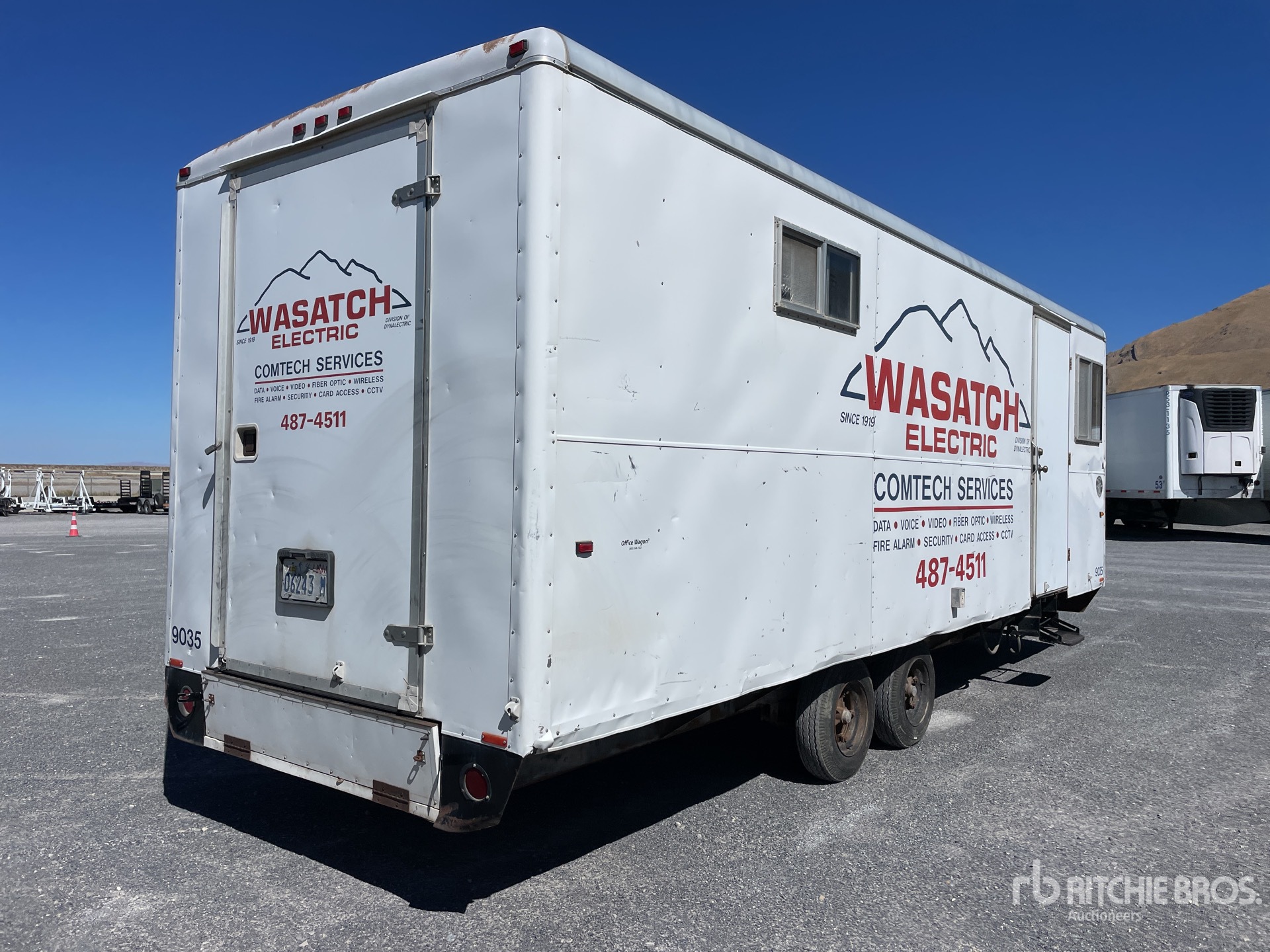 General Appearance with Image, coin arrière droit